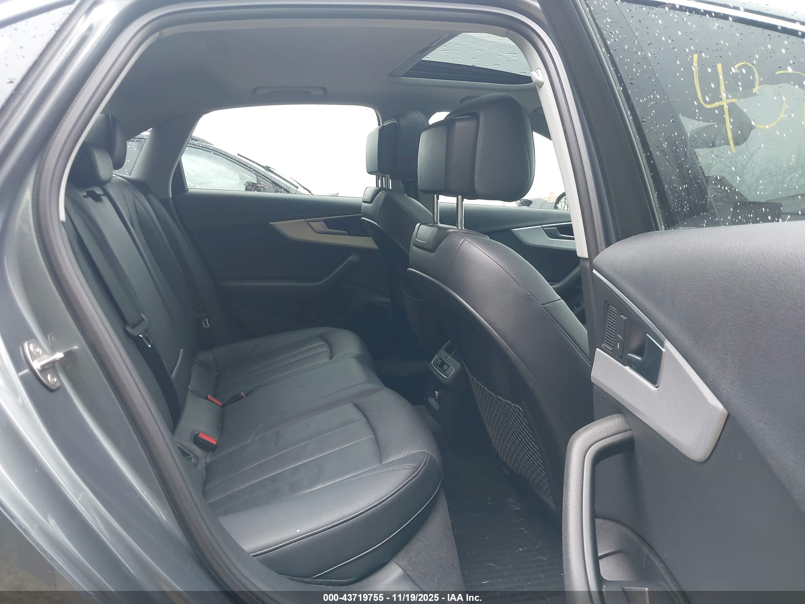 AUDI A4 image 8