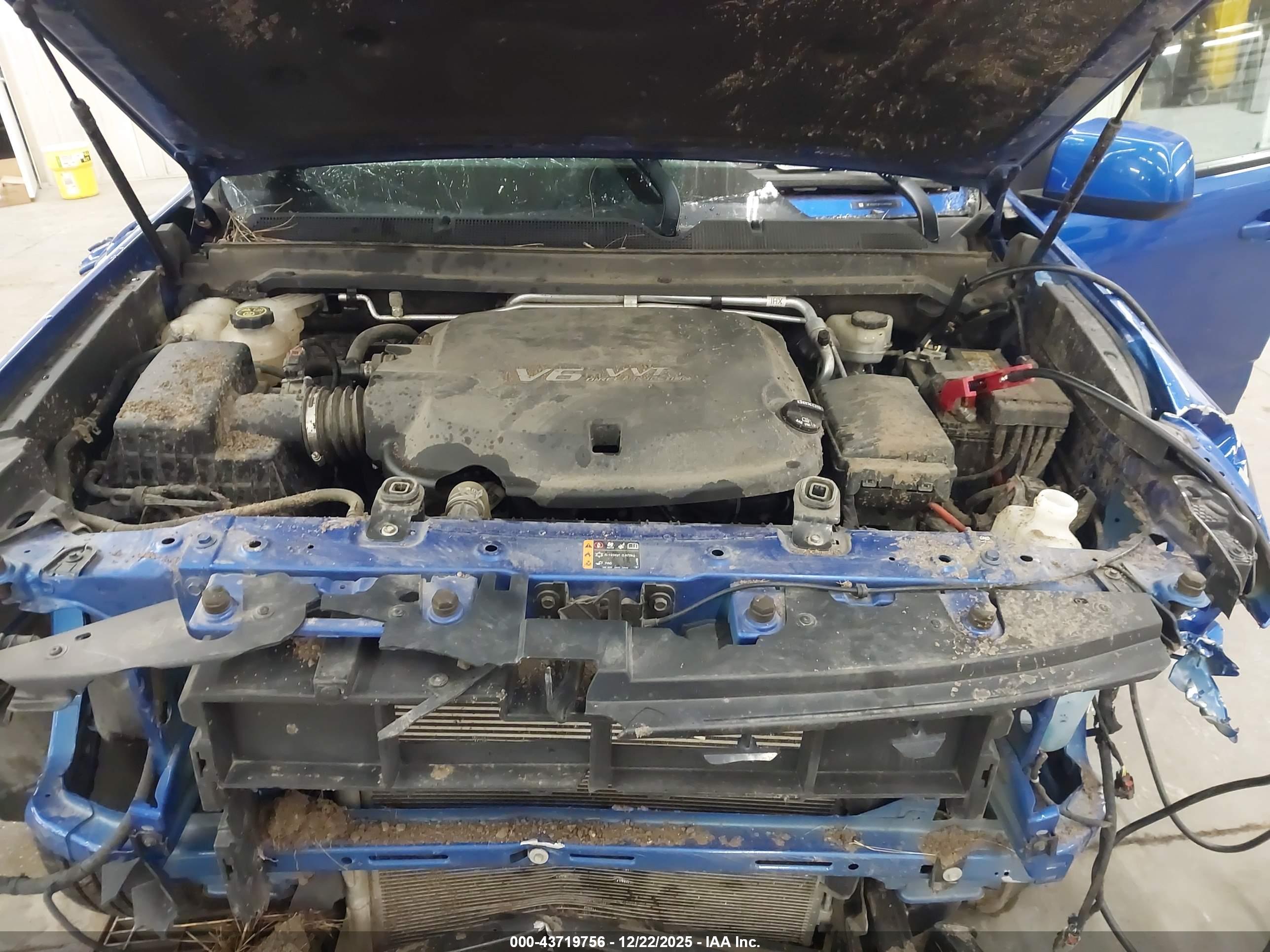 CHEVROLET COLORADO image 10