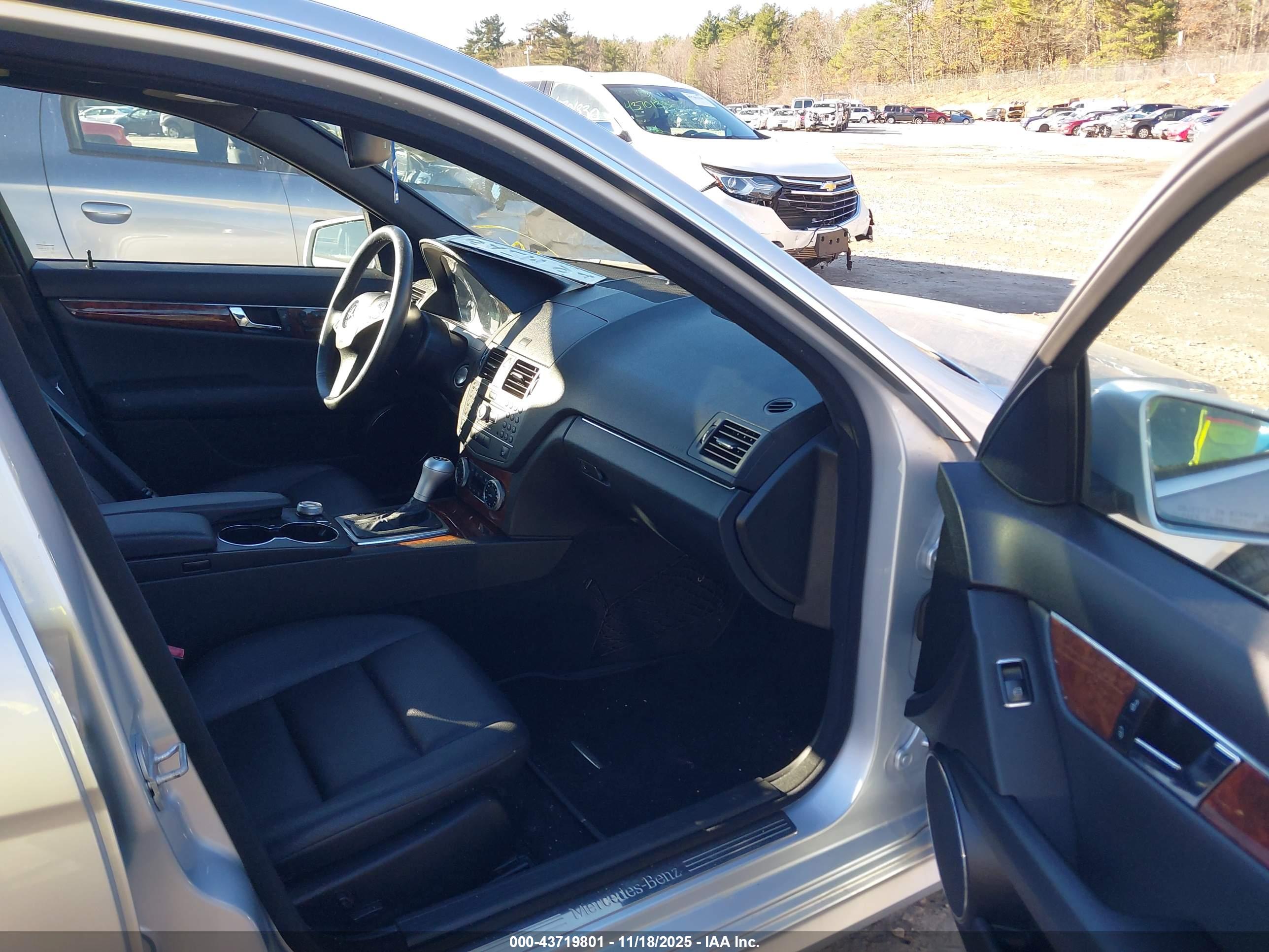 MERCEDES-BENZ C image 5