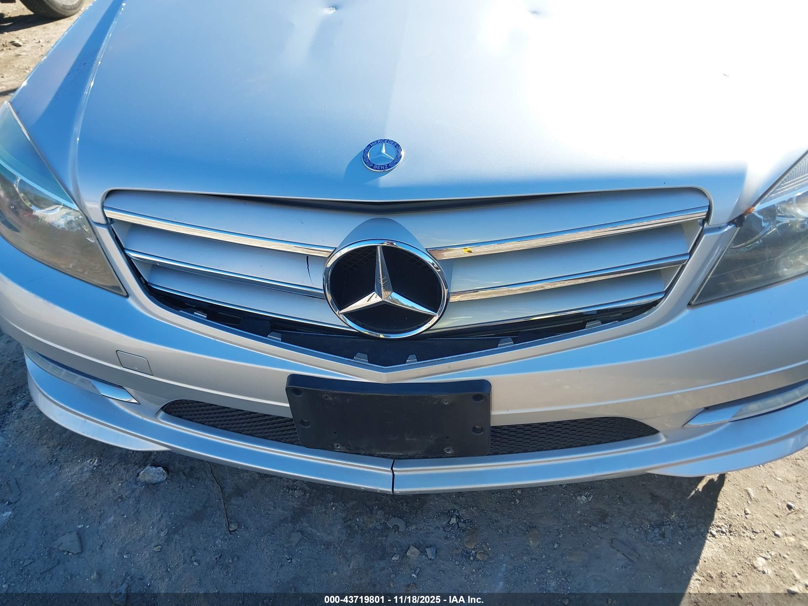 MERCEDES-BENZ C image 6