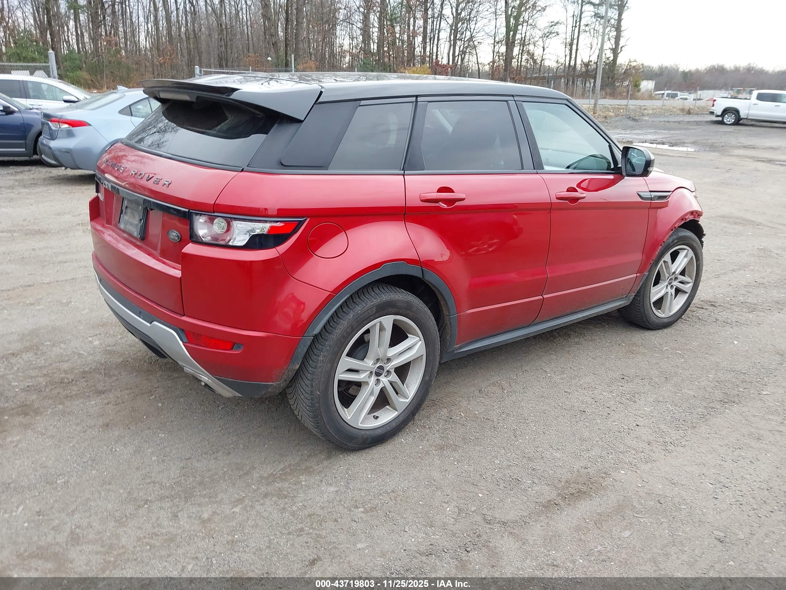 LAND ROVER image 4