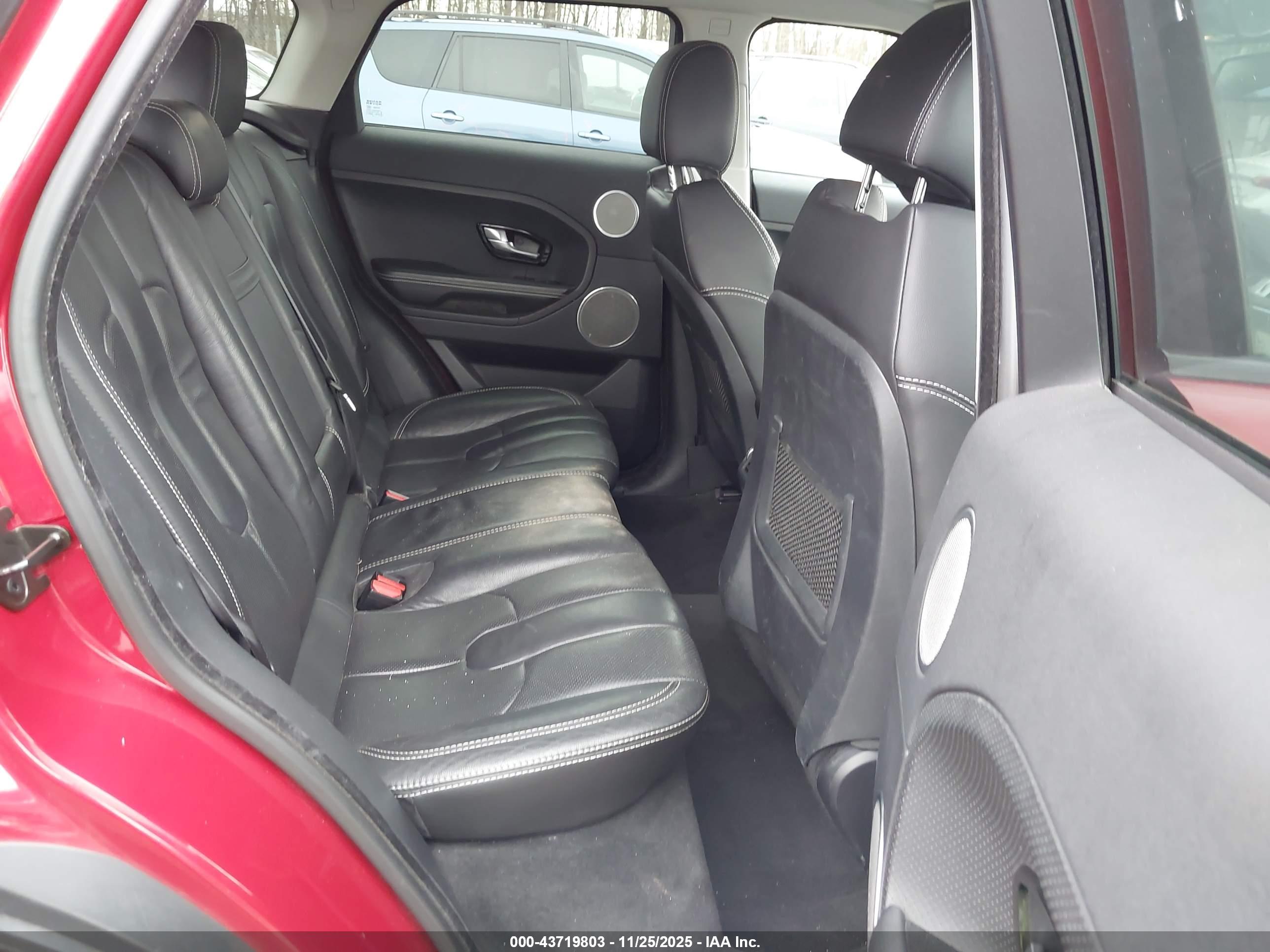 LAND ROVER image 8
