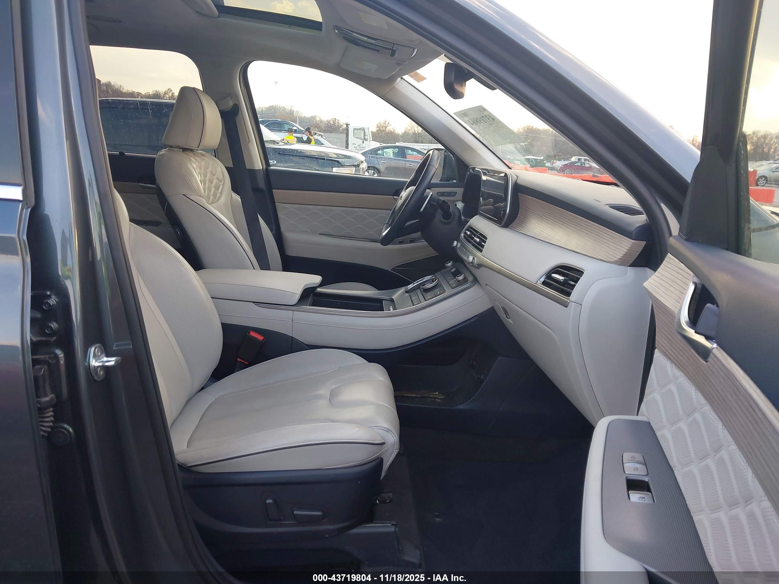 HYUNDAI PALISADE image 5