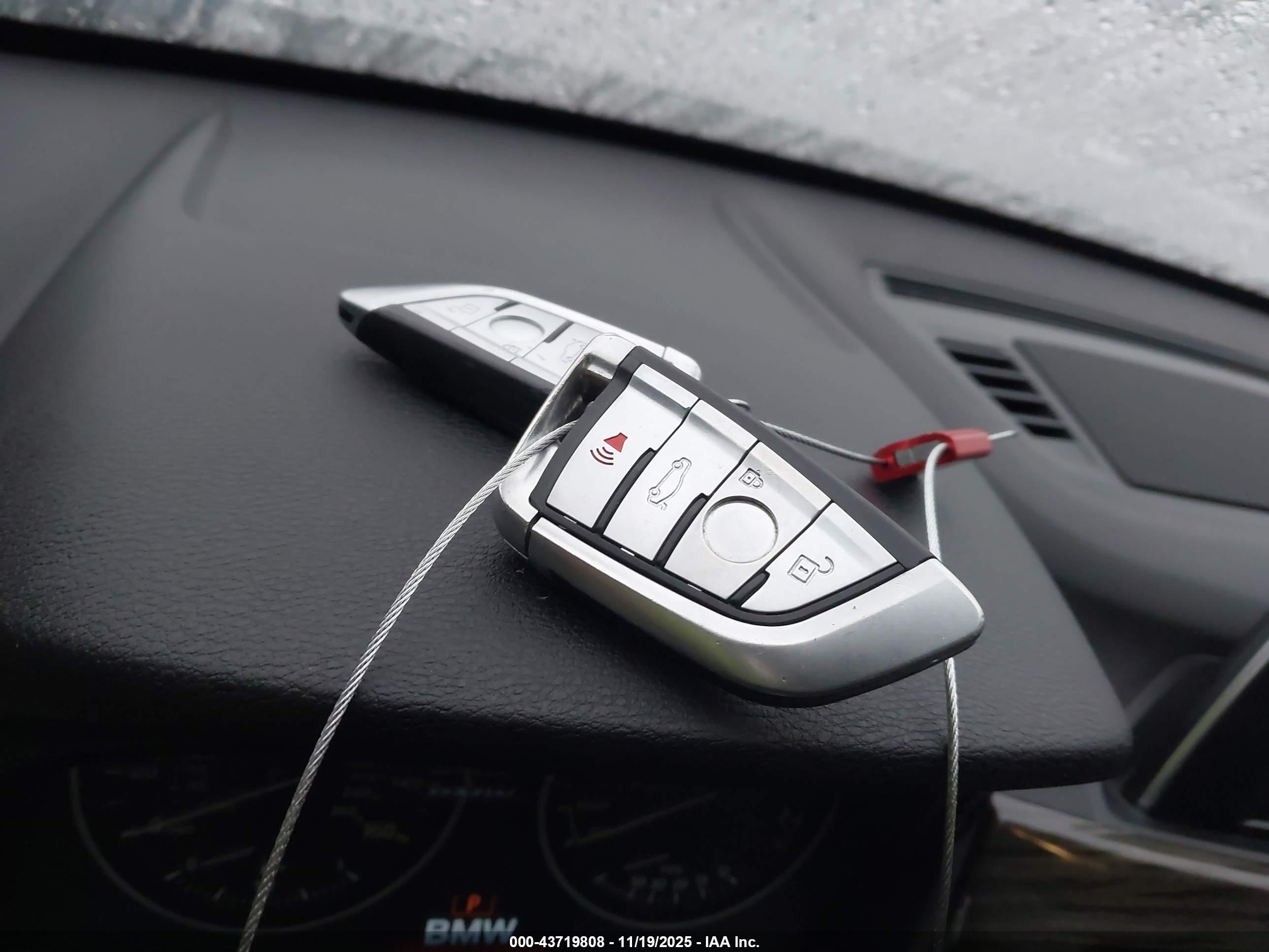 BMW X1 image 11