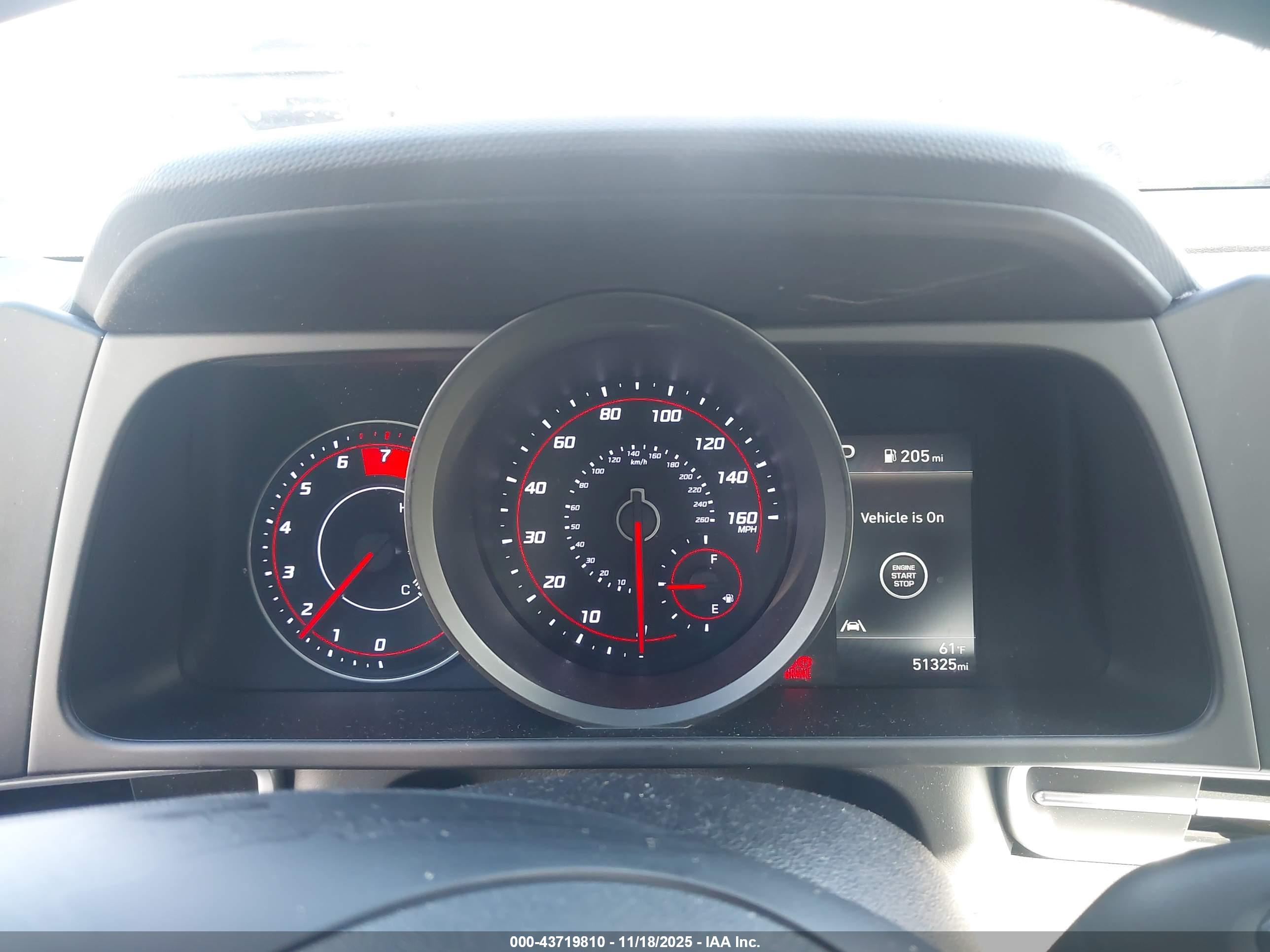 HYUNDAI ELANTRA image 7
