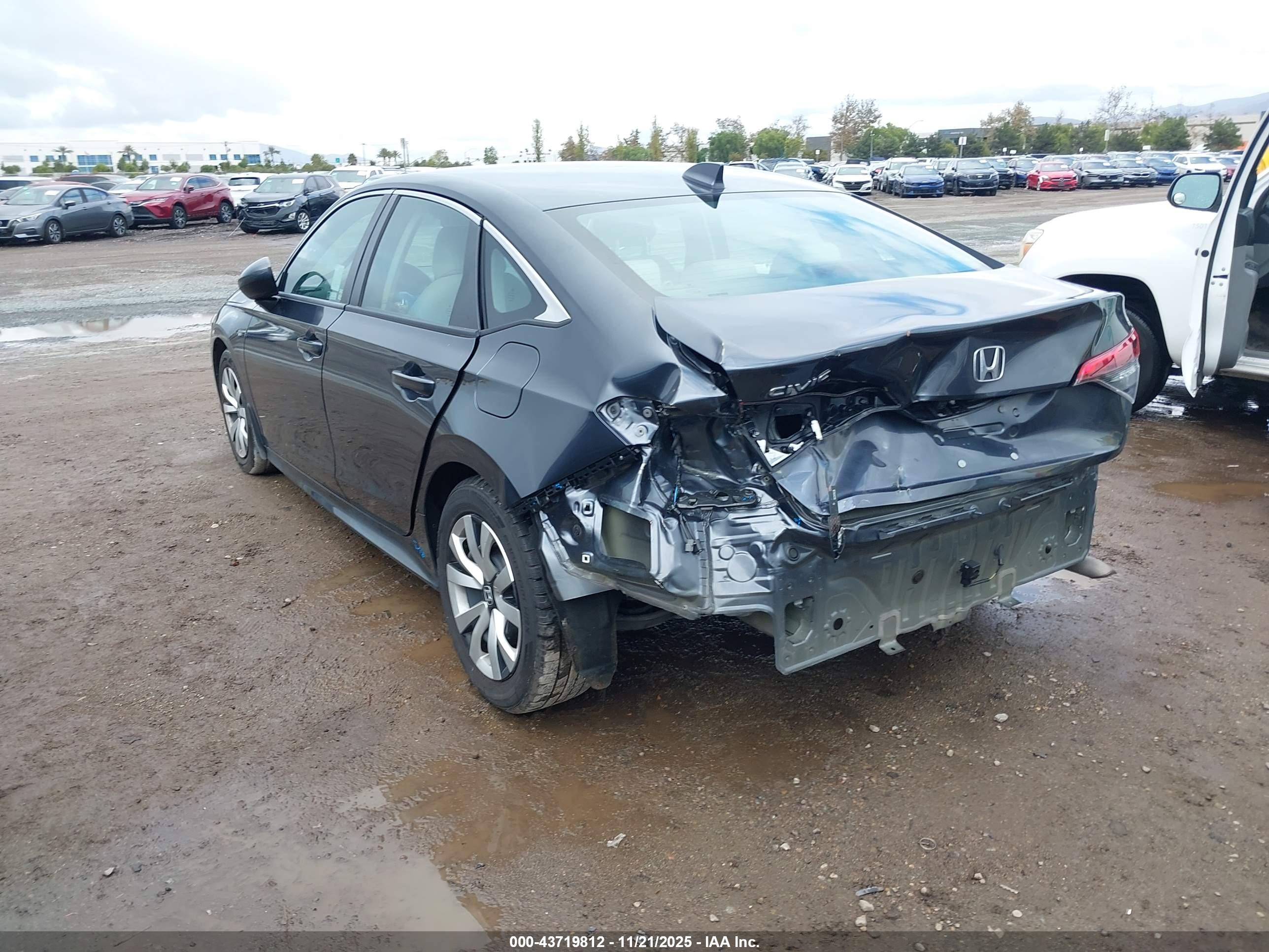 HONDA CIVIC image 3