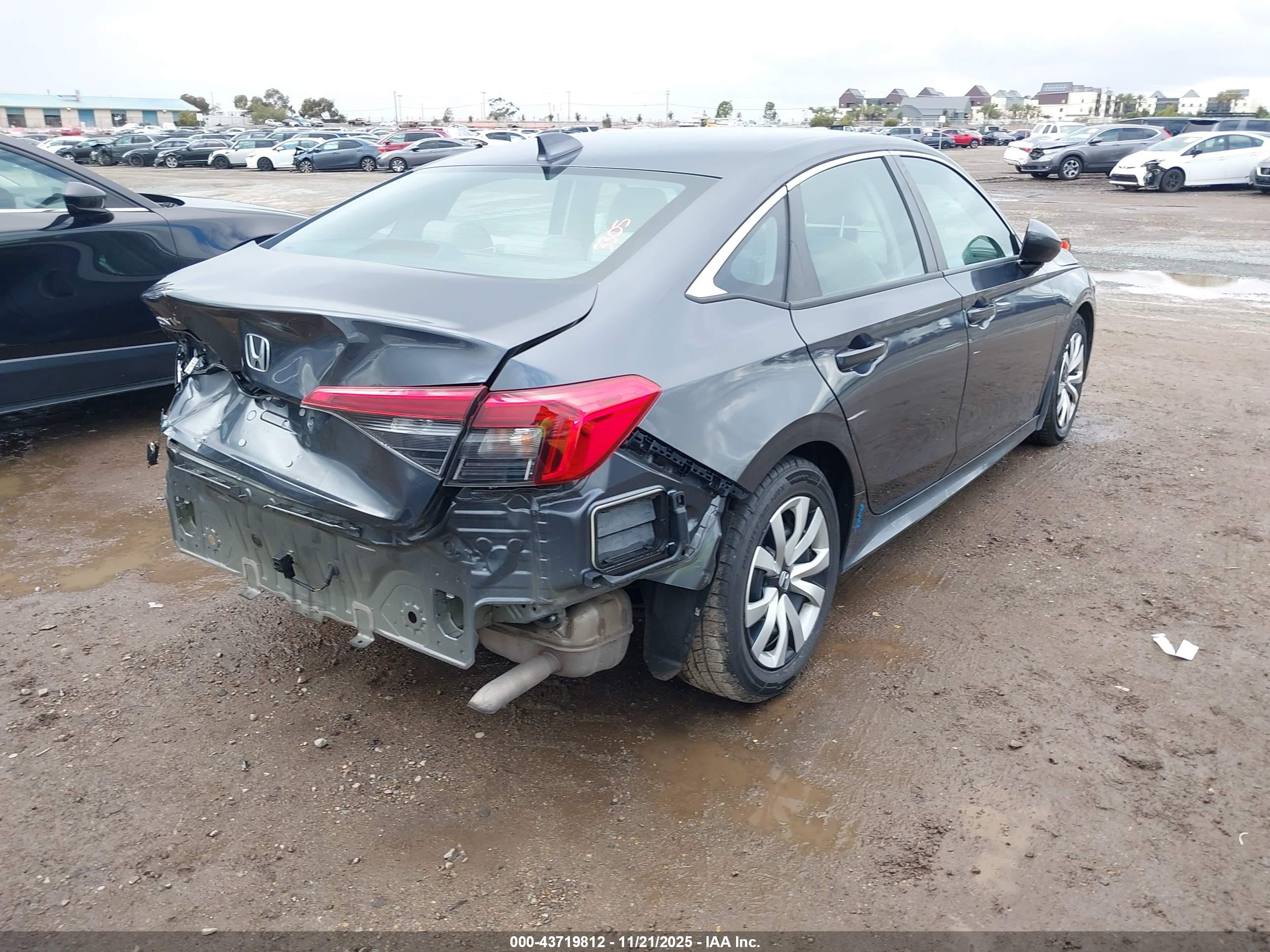 HONDA CIVIC image 4