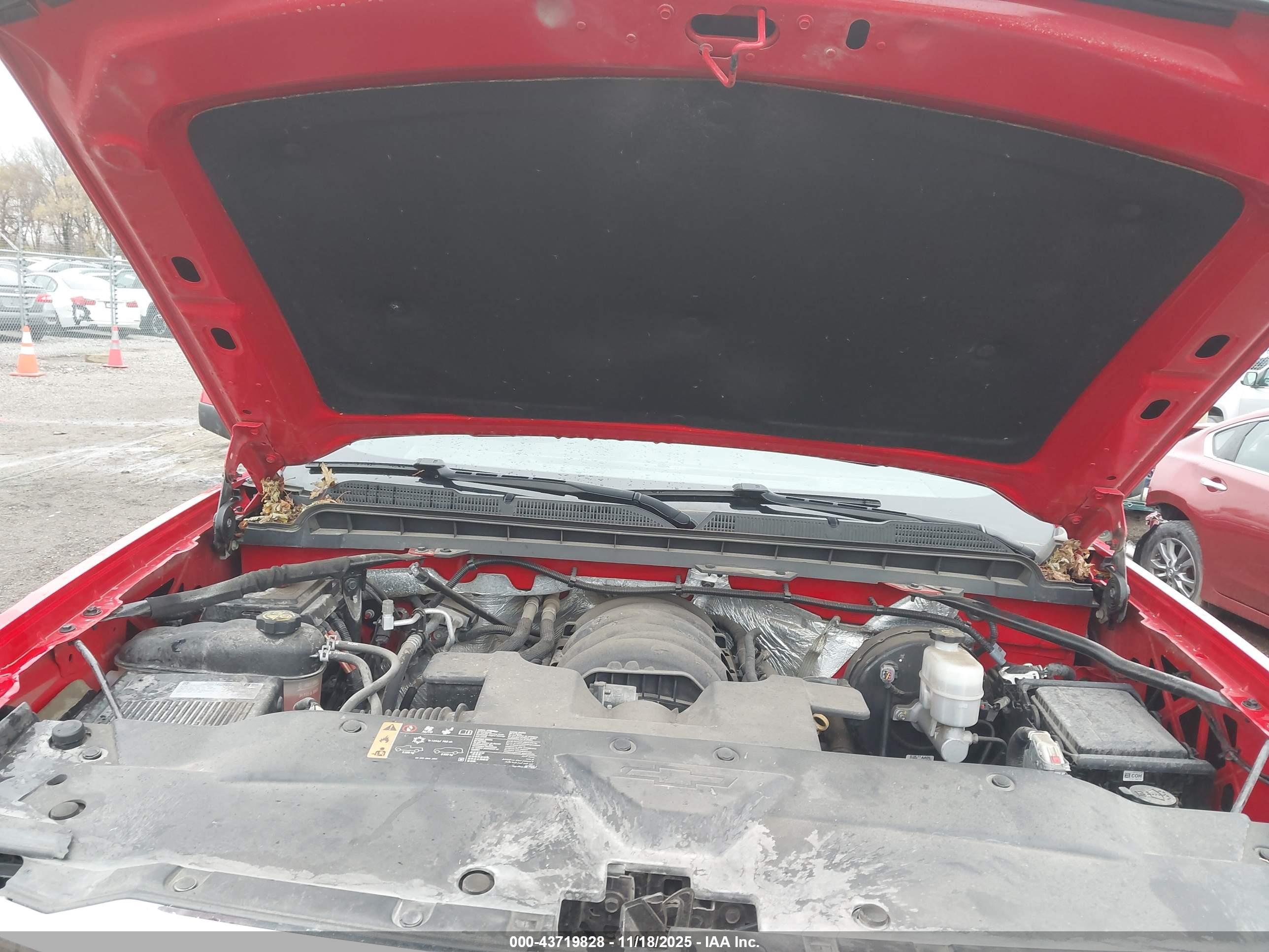 CHEVROLET SILVERADO image 10
