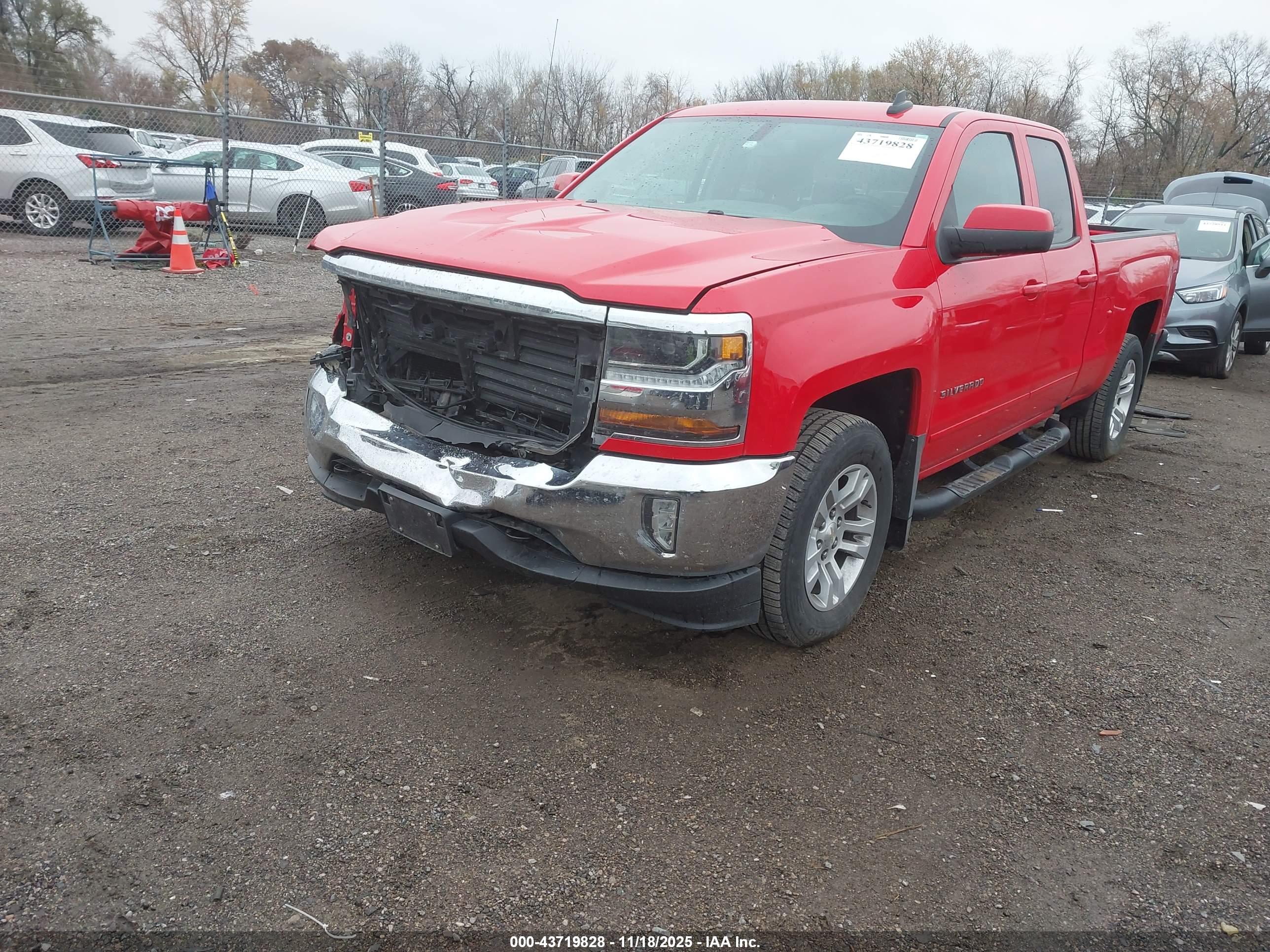CHEVROLET SILVERADO image 2