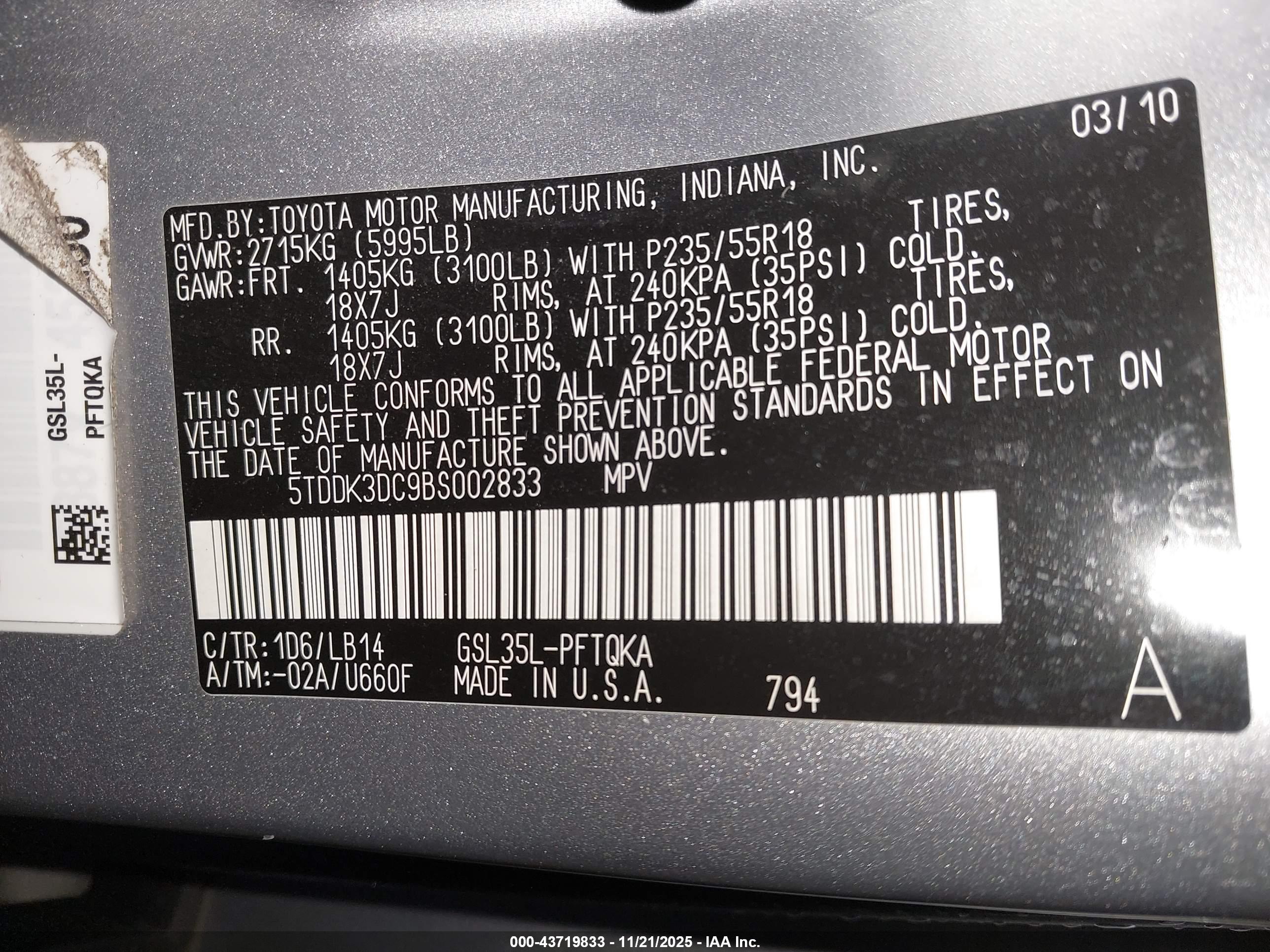 TOYOTA SIENNA image 9