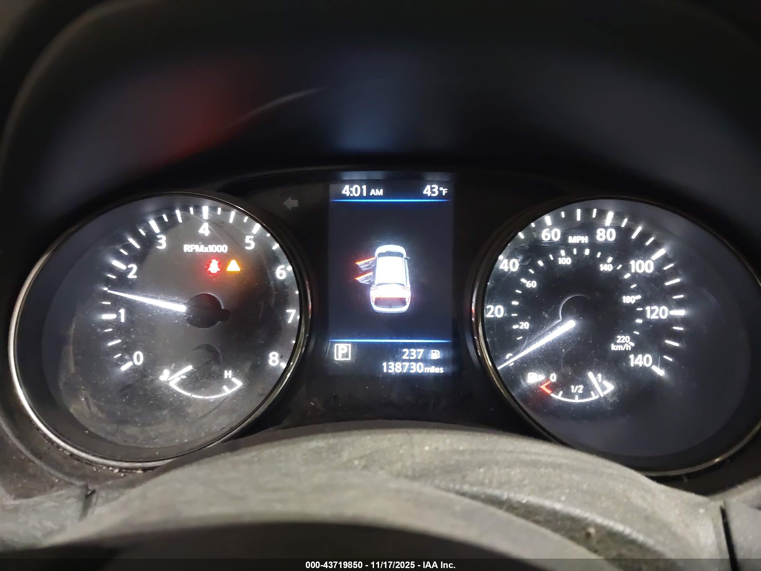 NISSAN ROGUE image 7
