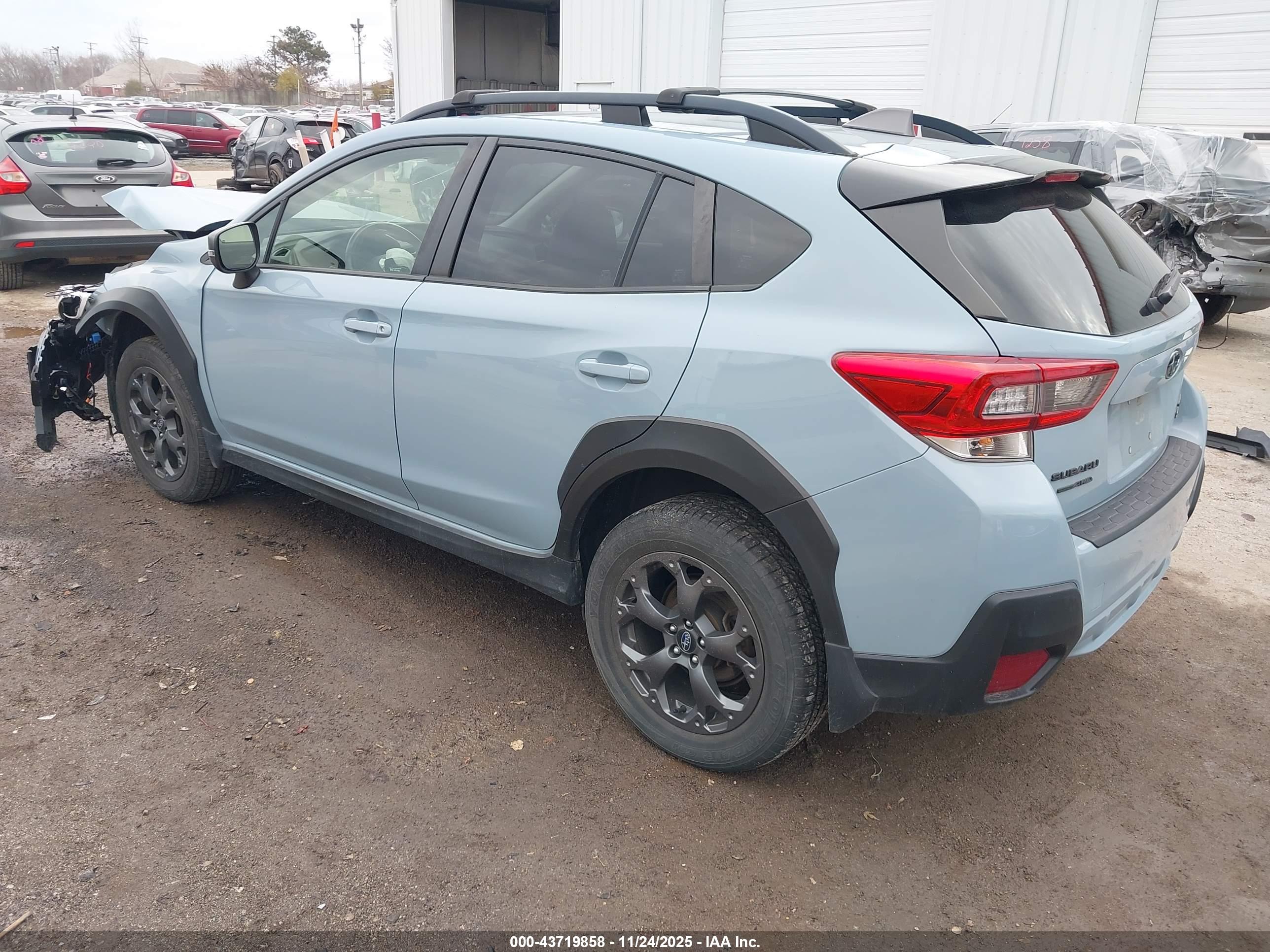 SUBARU CROSSTREK image 3