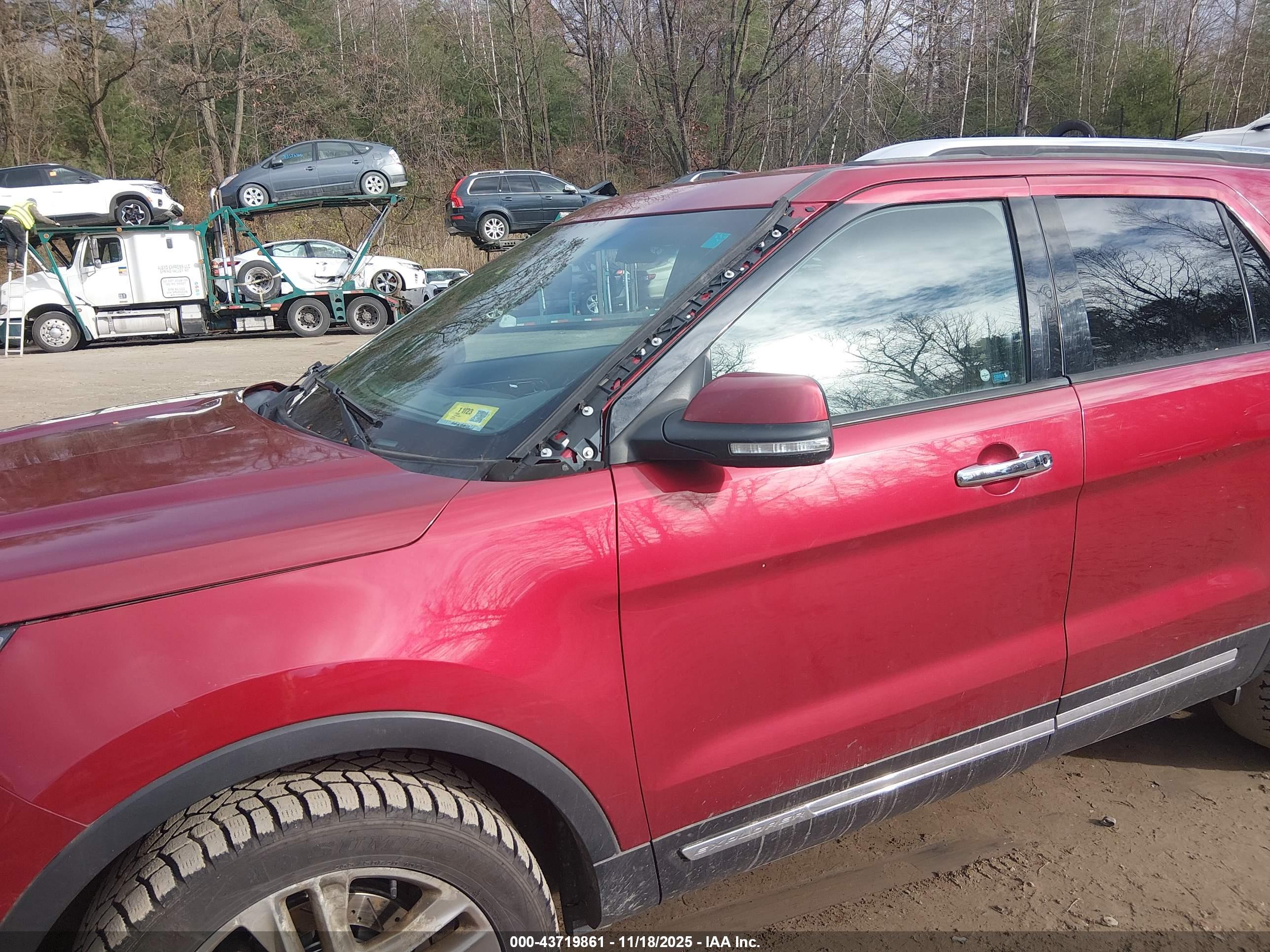 FORD EXPLORER image 6