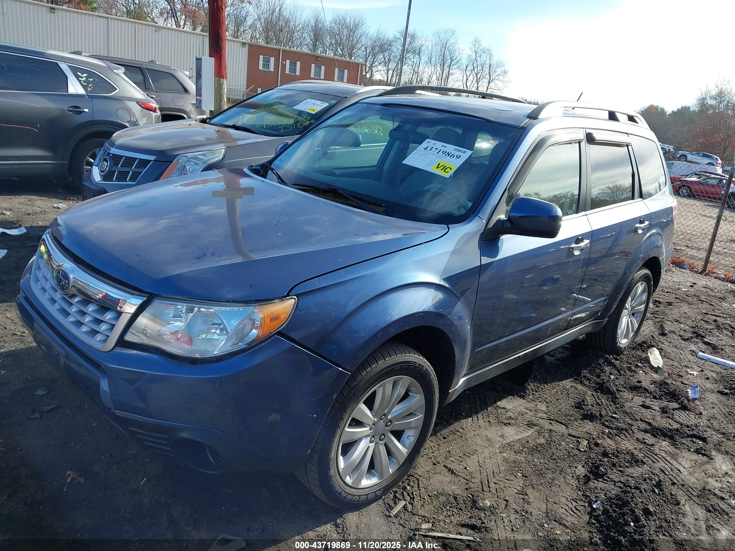 SUBARU FORESTER image 2