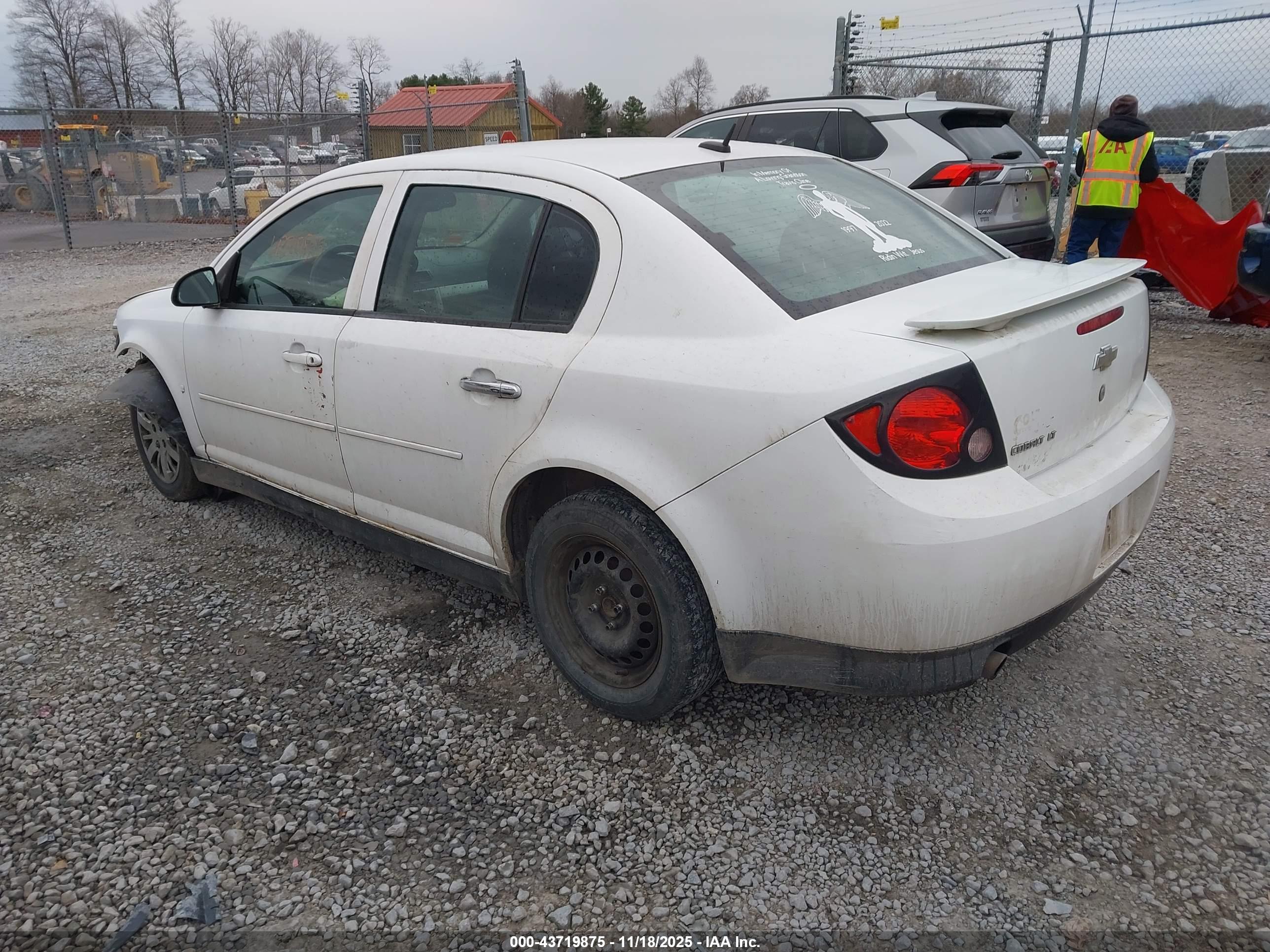 CHEVROLET COBALT image 3