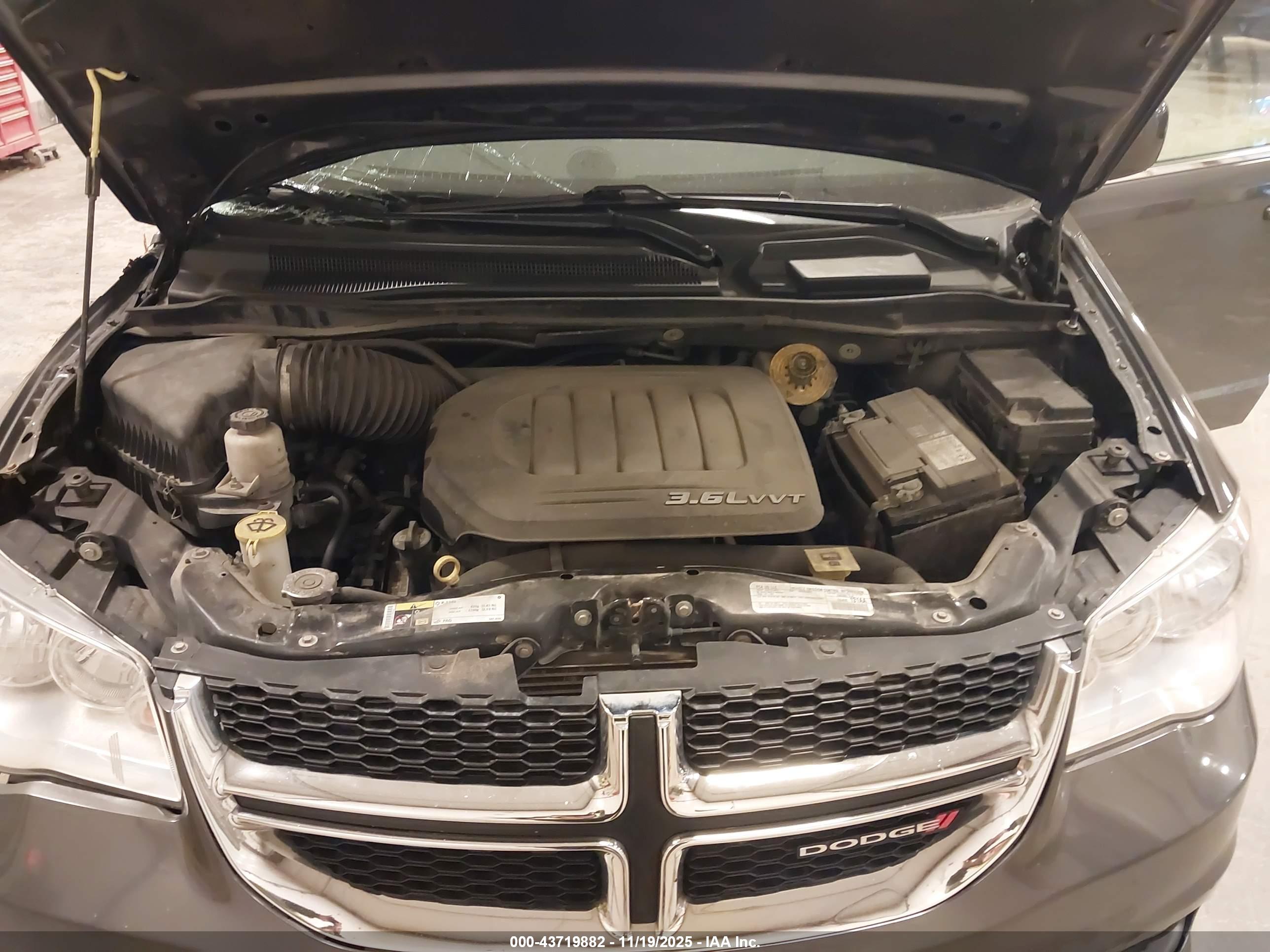 DODGE GRAND image 10