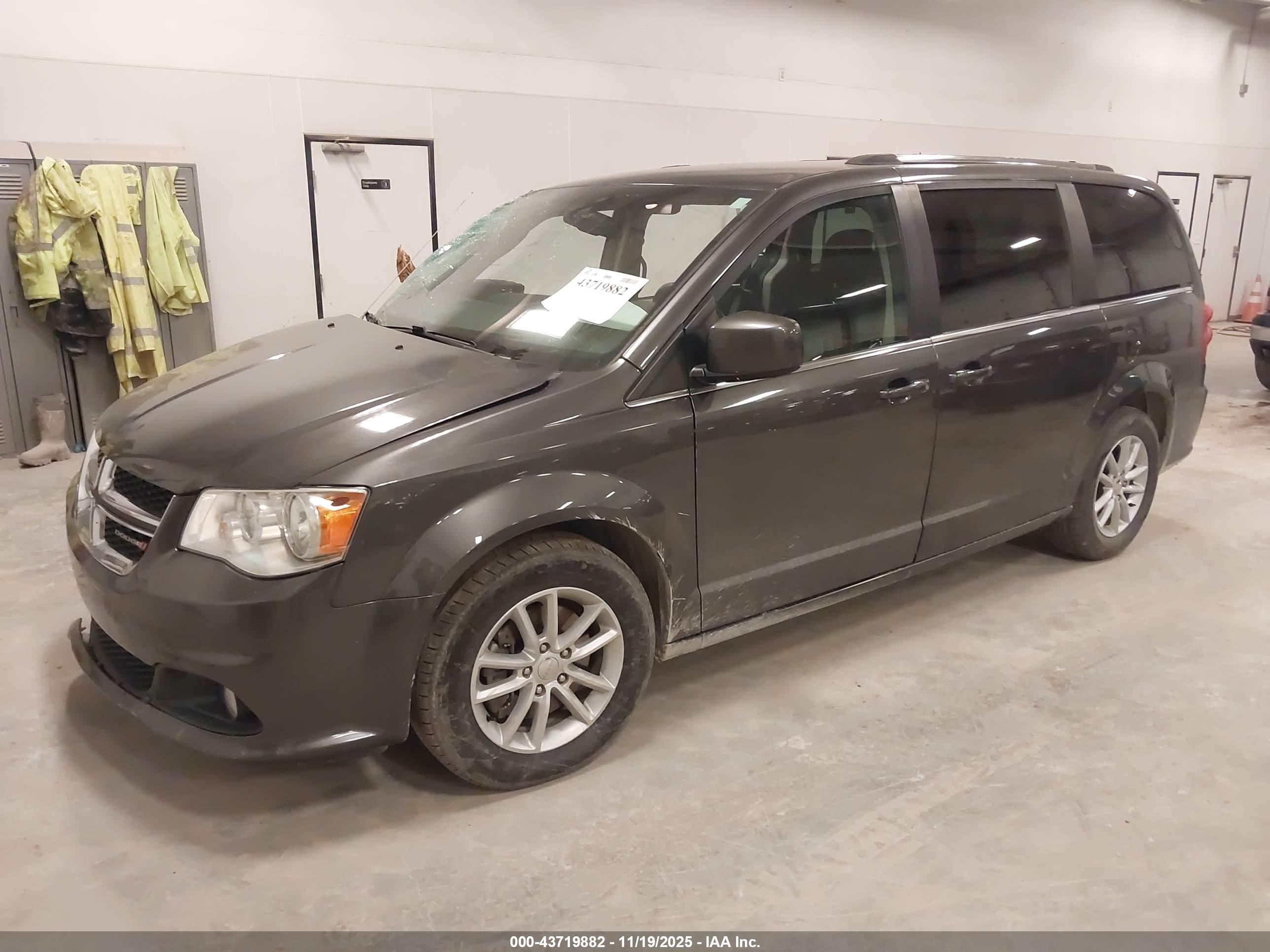 DODGE GRAND image 2