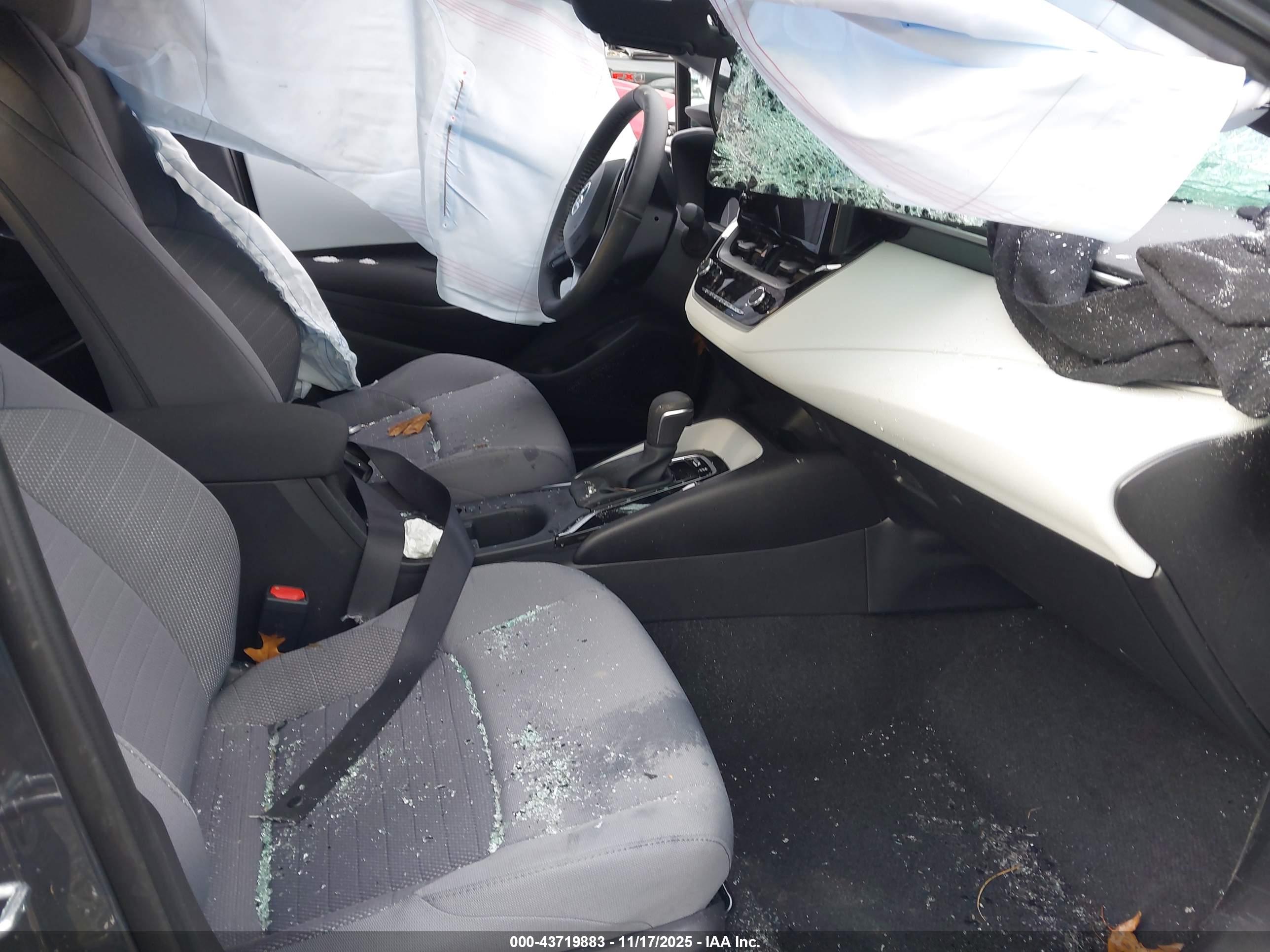 TOYOTA COROLLA image 5