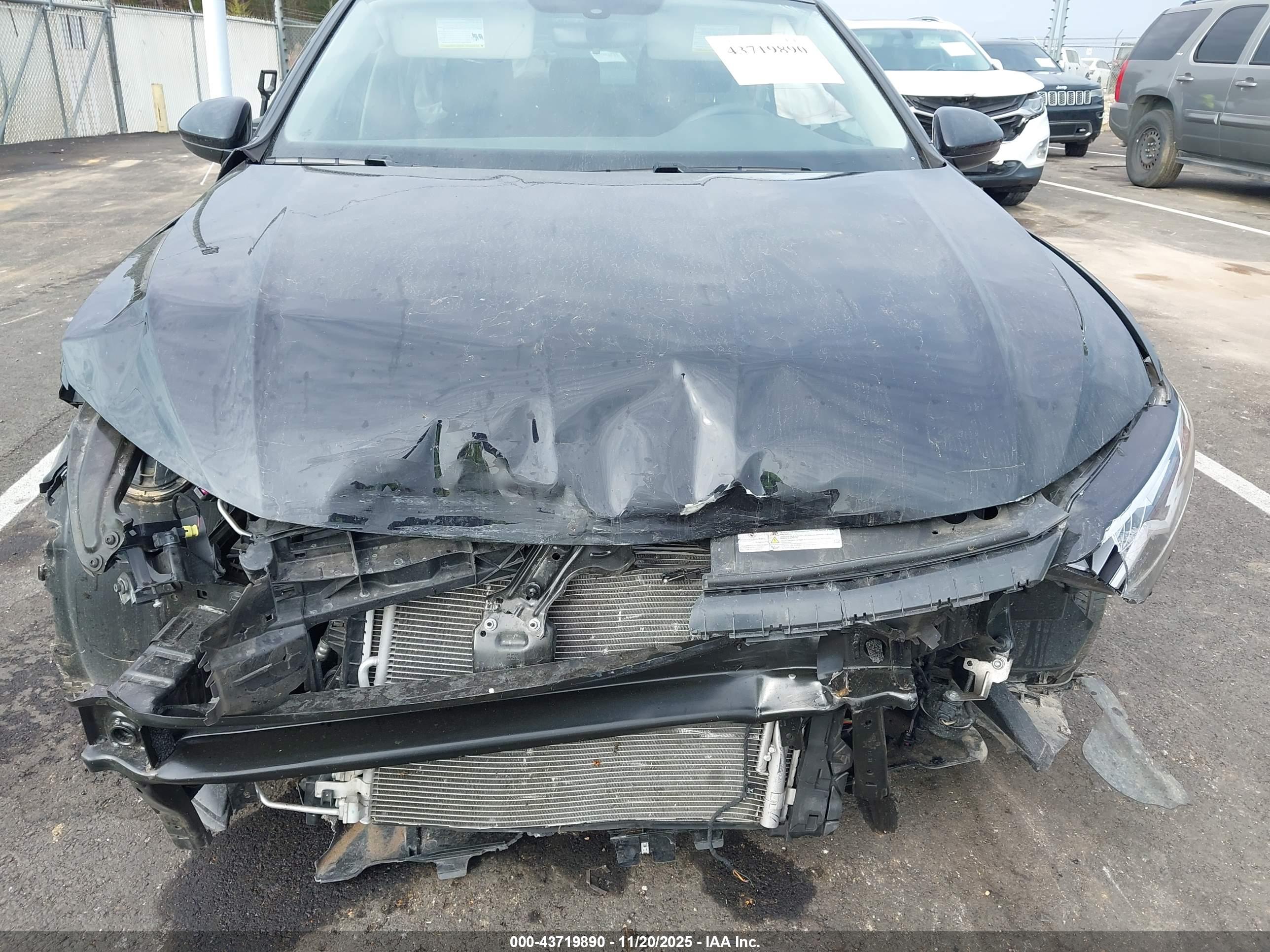 VOLKSWAGEN JETTA image 6