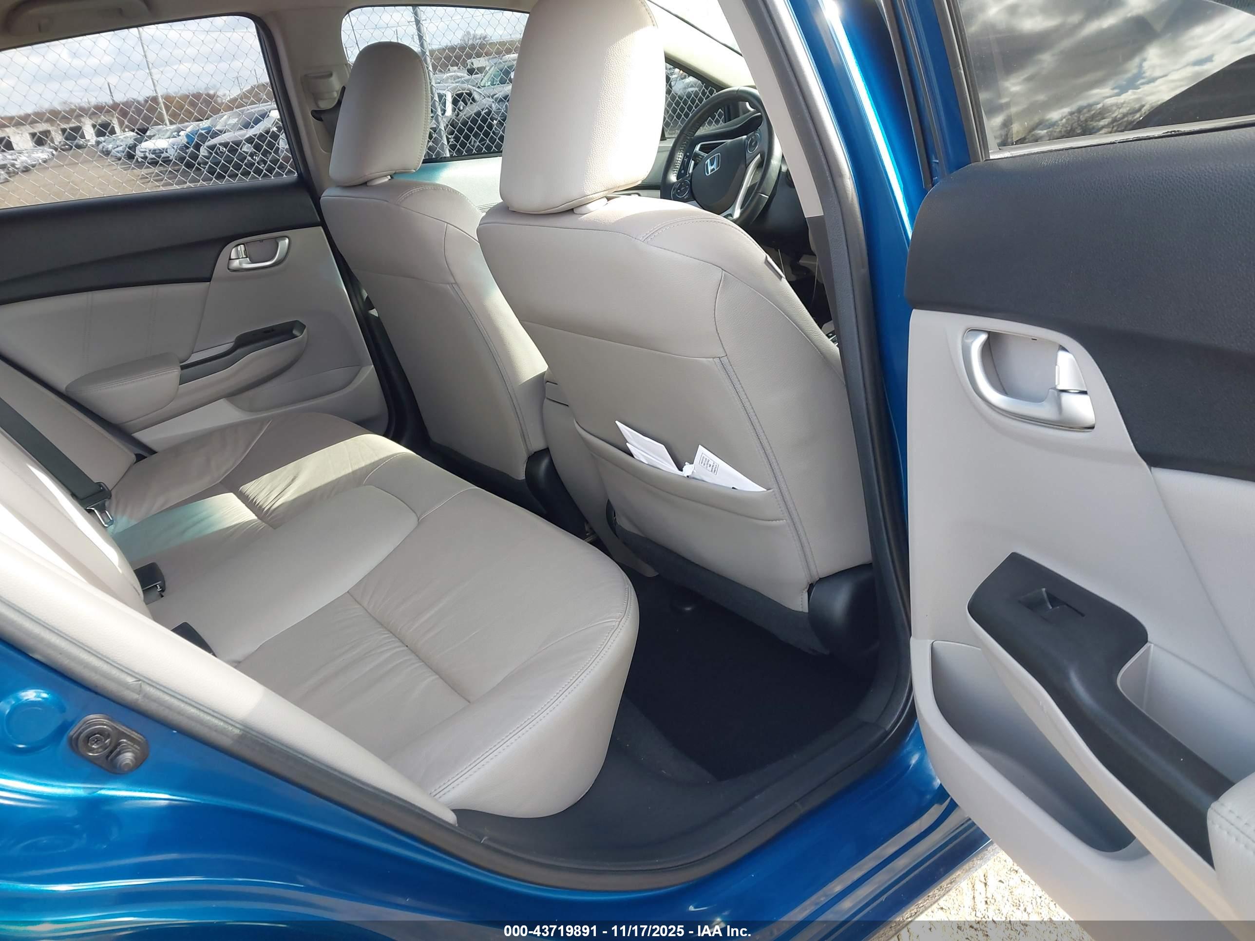 HONDA CIVIC image 8