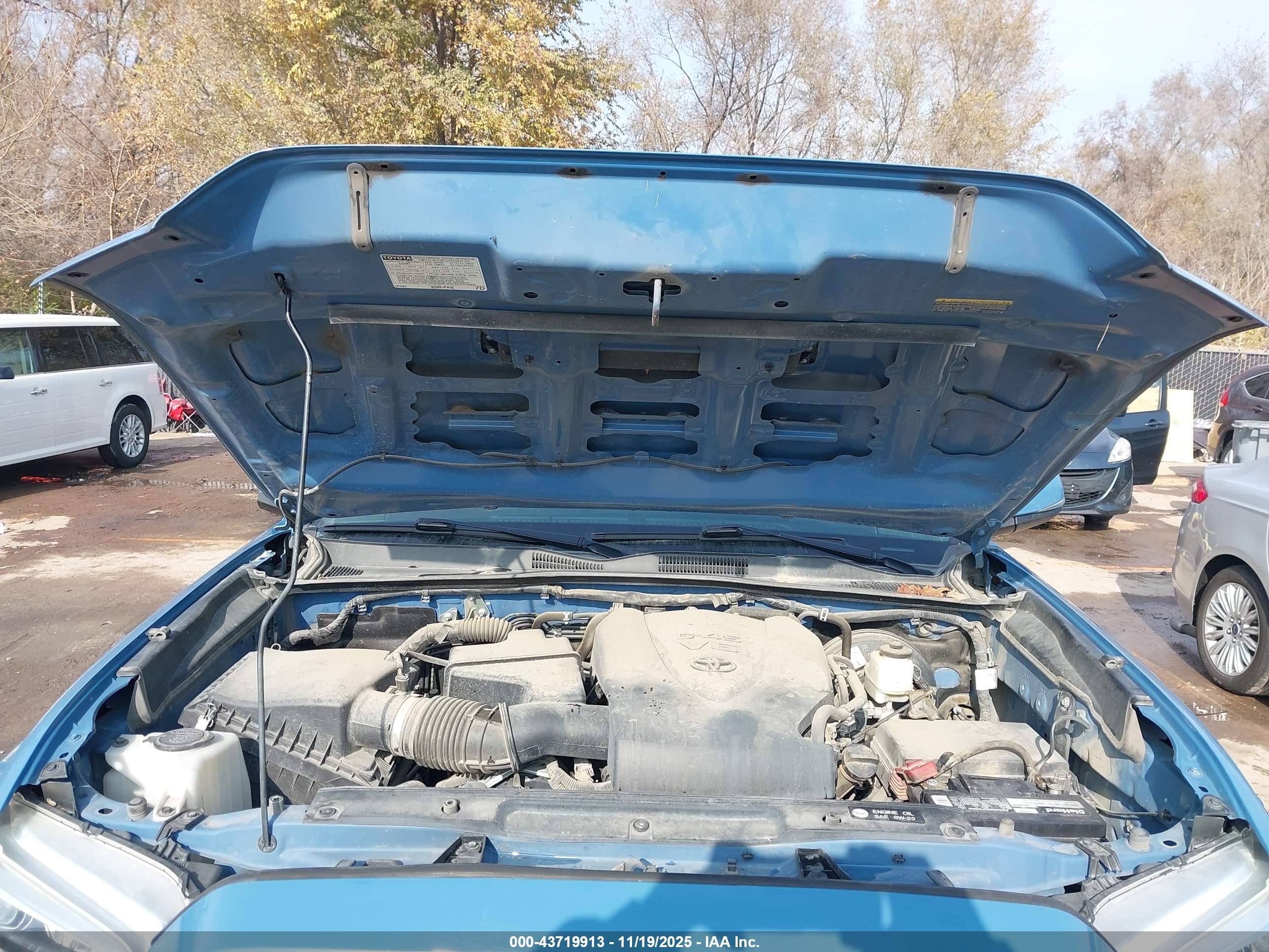TOYOTA TACOMA image 10