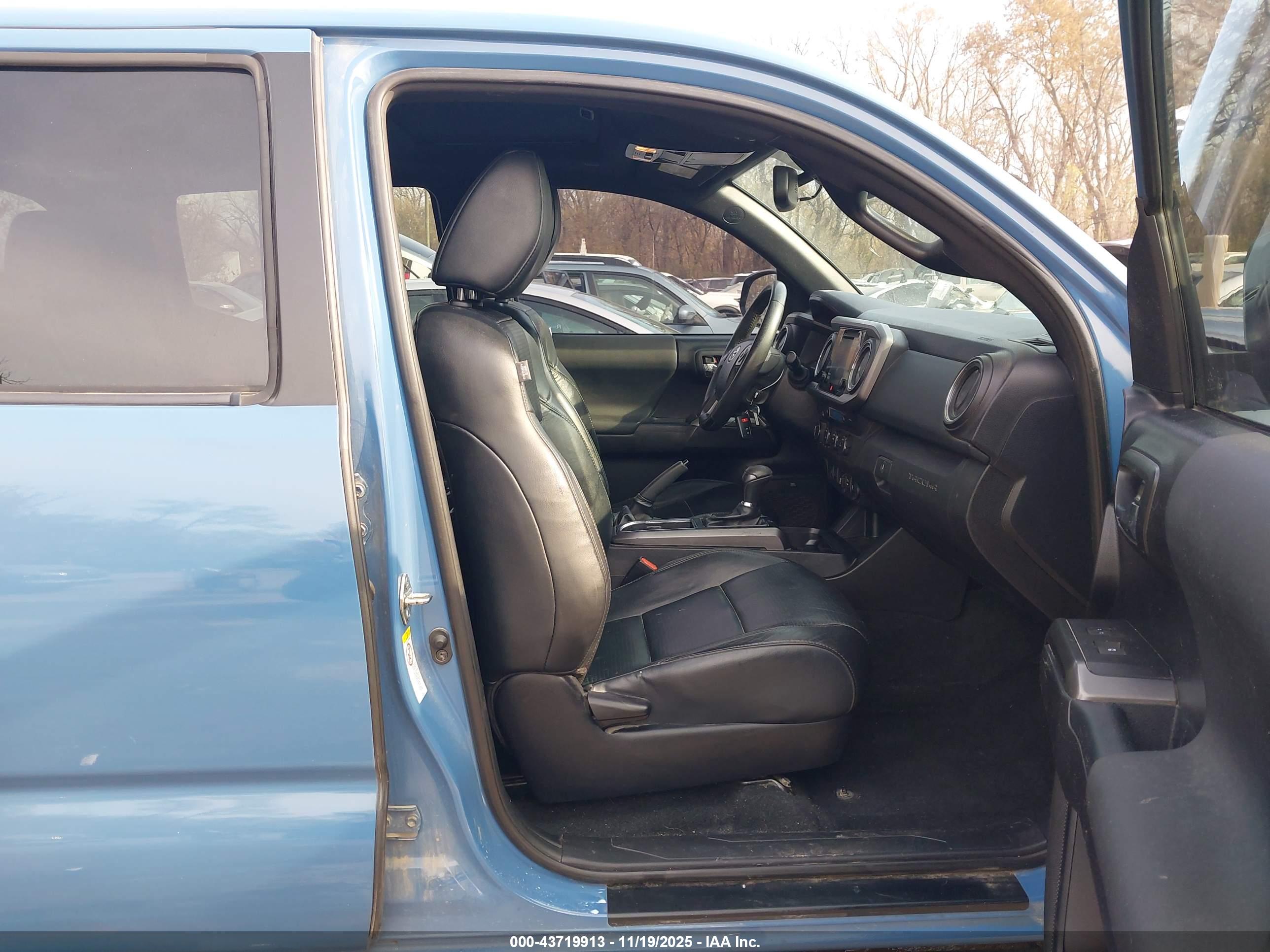 TOYOTA TACOMA image 5