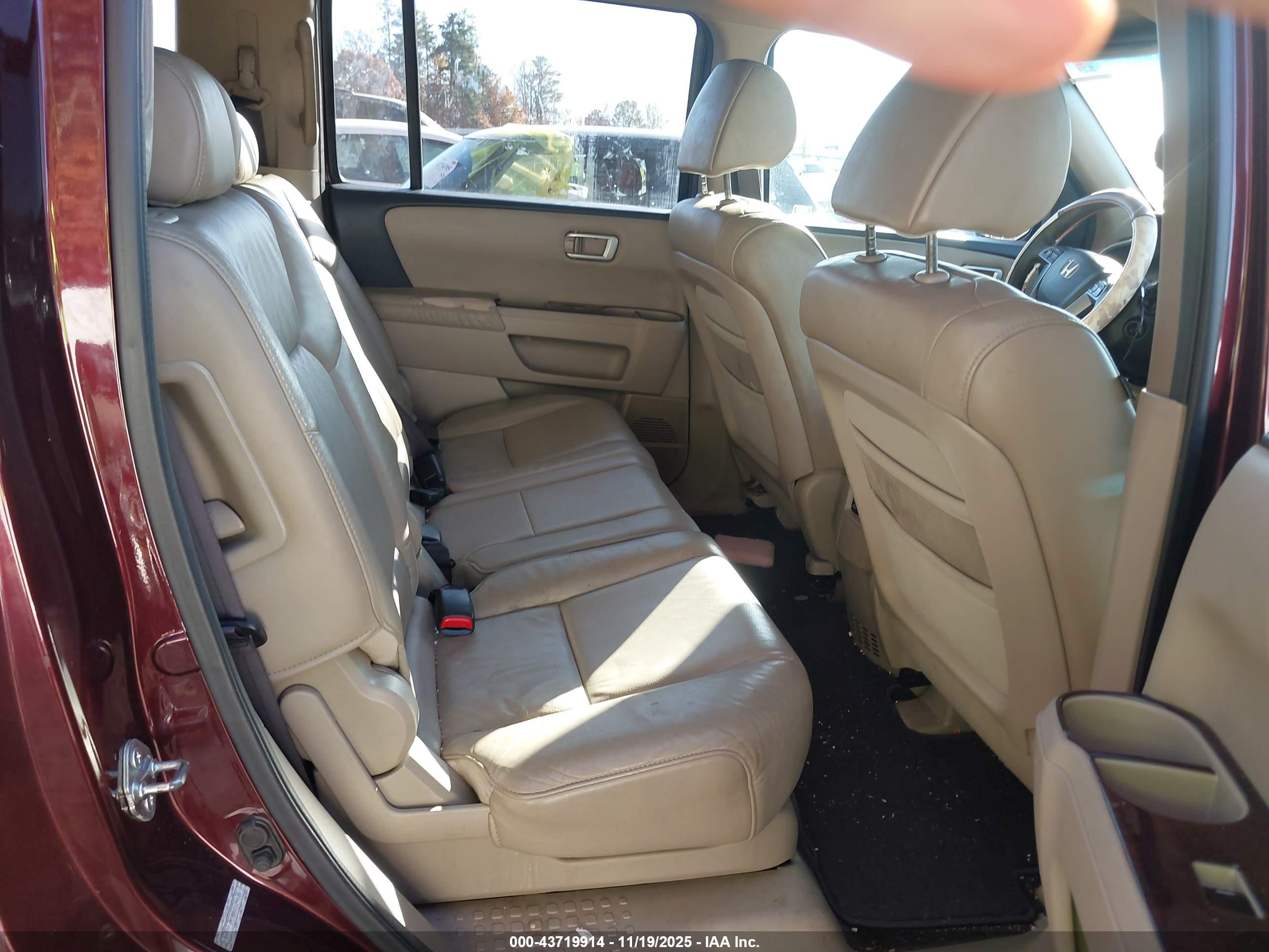 HONDA PILOT image 8