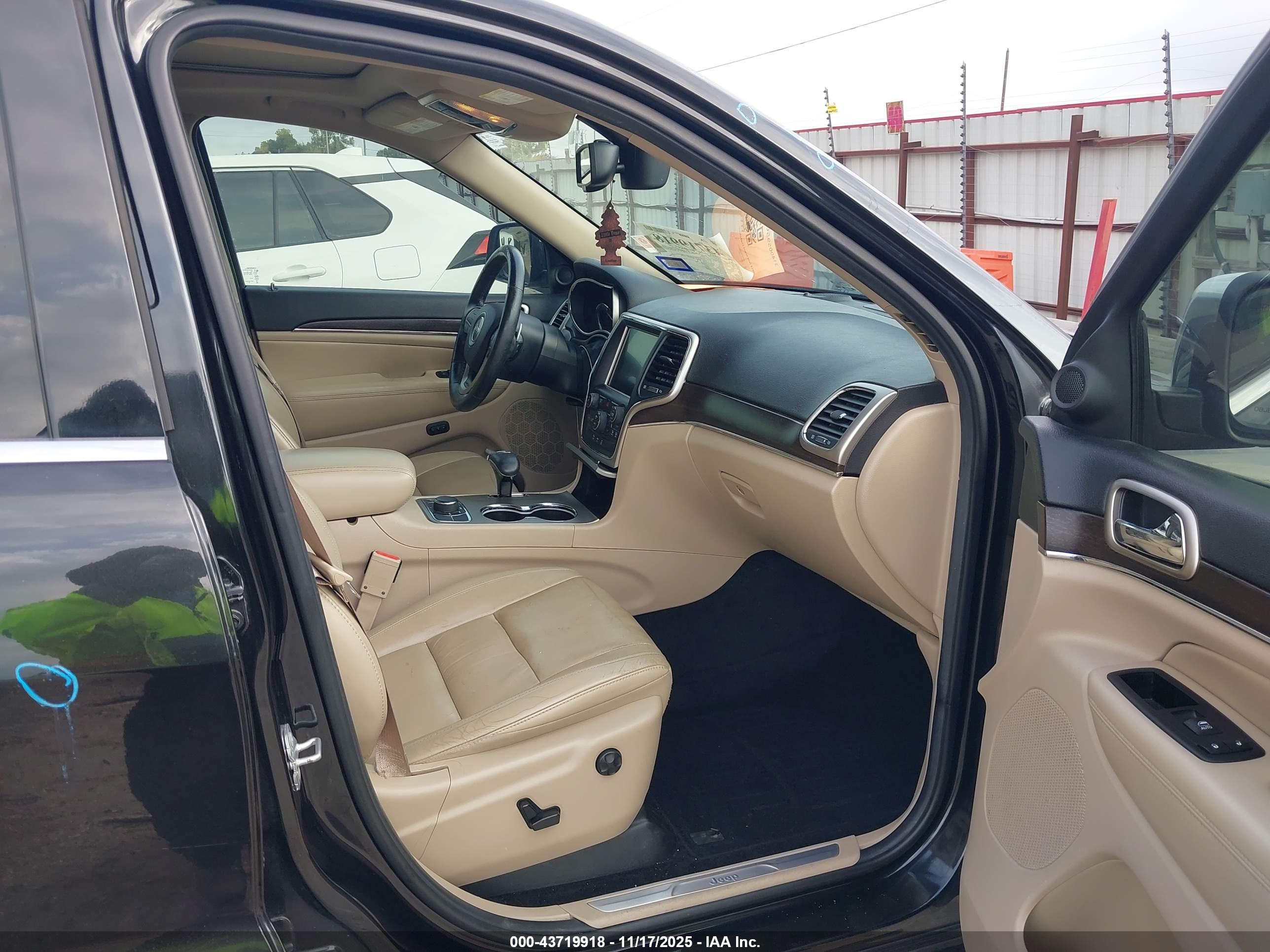 JEEP GRAND image 5