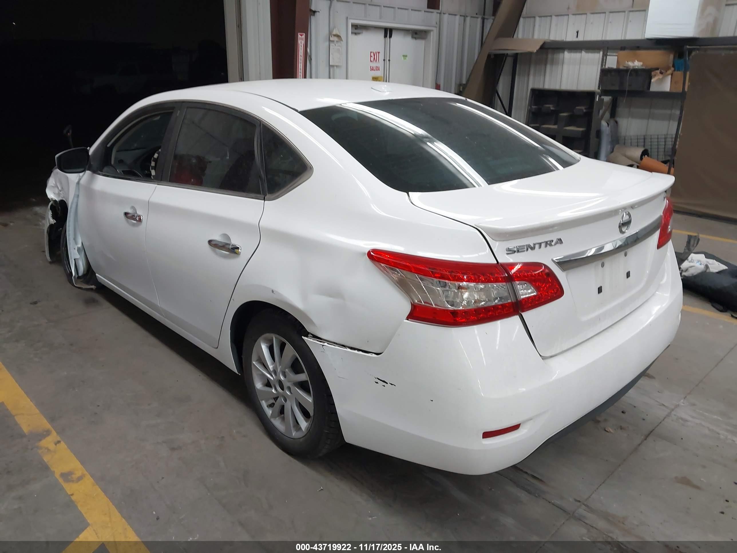 NISSAN SENTRA image 3
