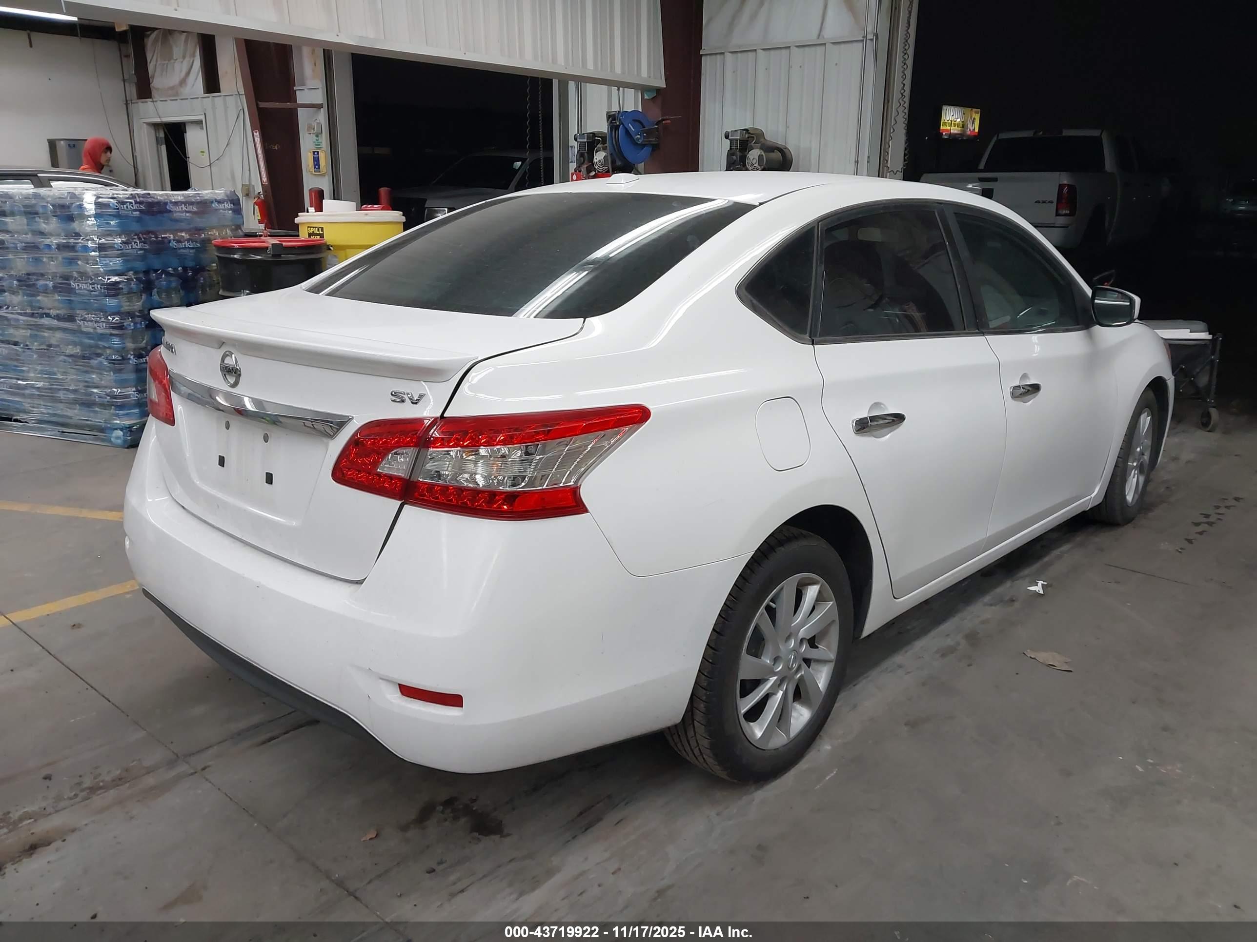 NISSAN SENTRA image 4