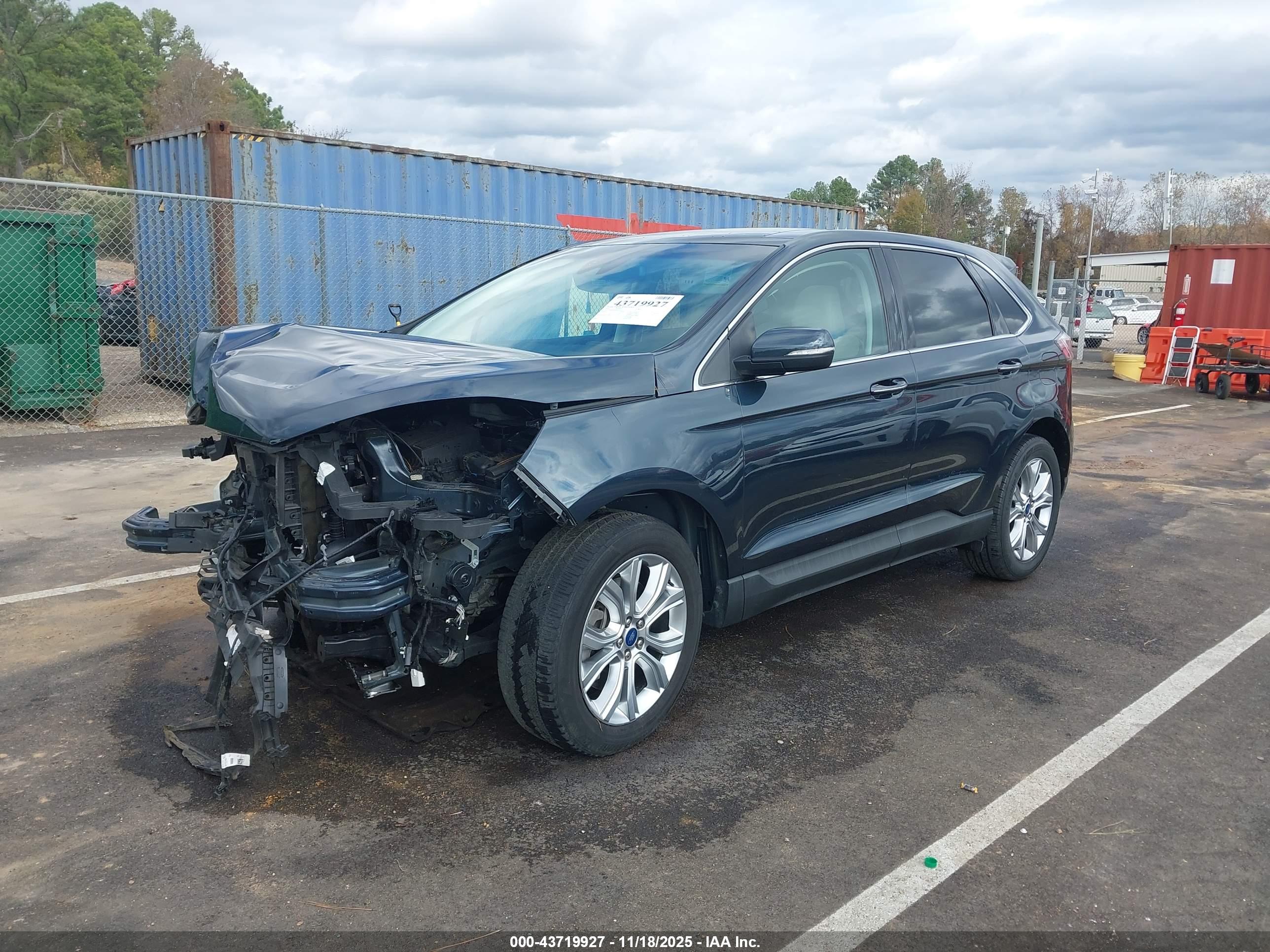 FORD EDGE image 2