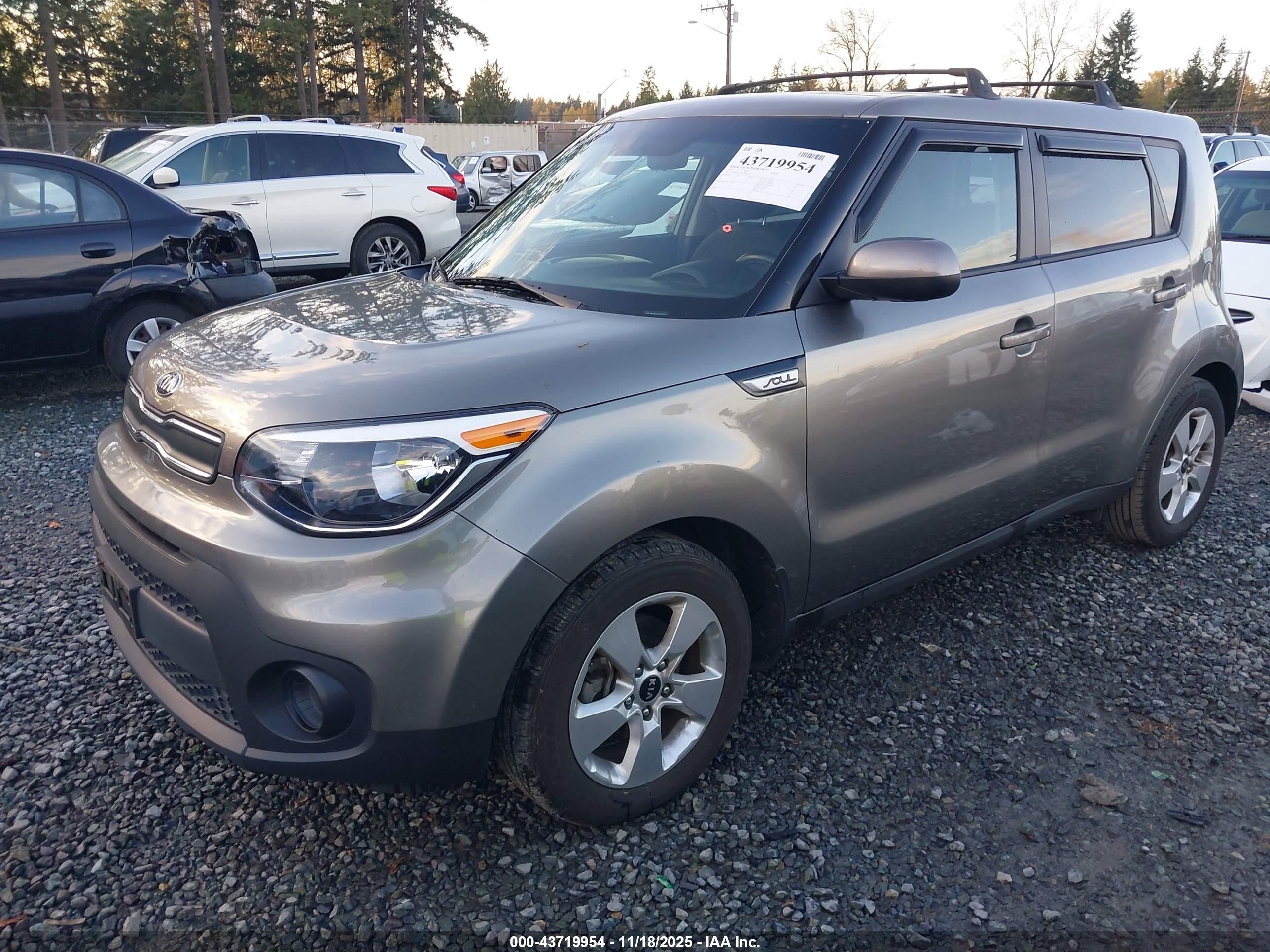 KIA SOUL image 2