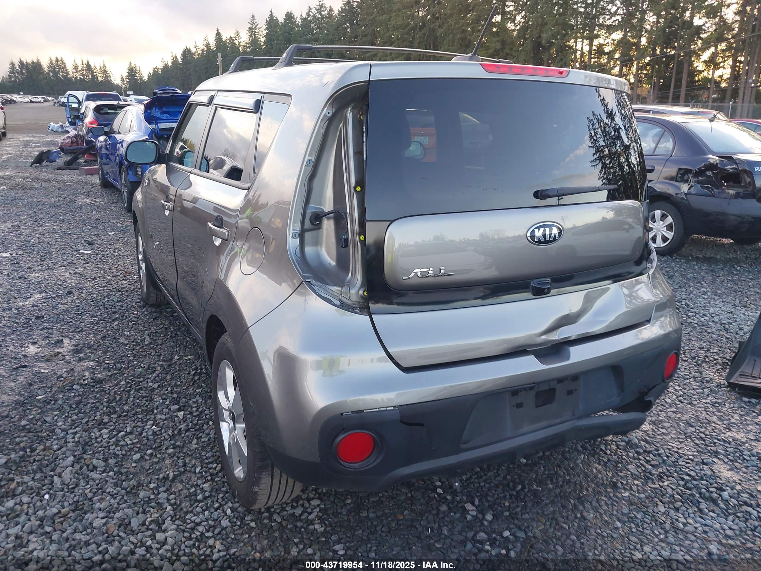 KIA SOUL image 6