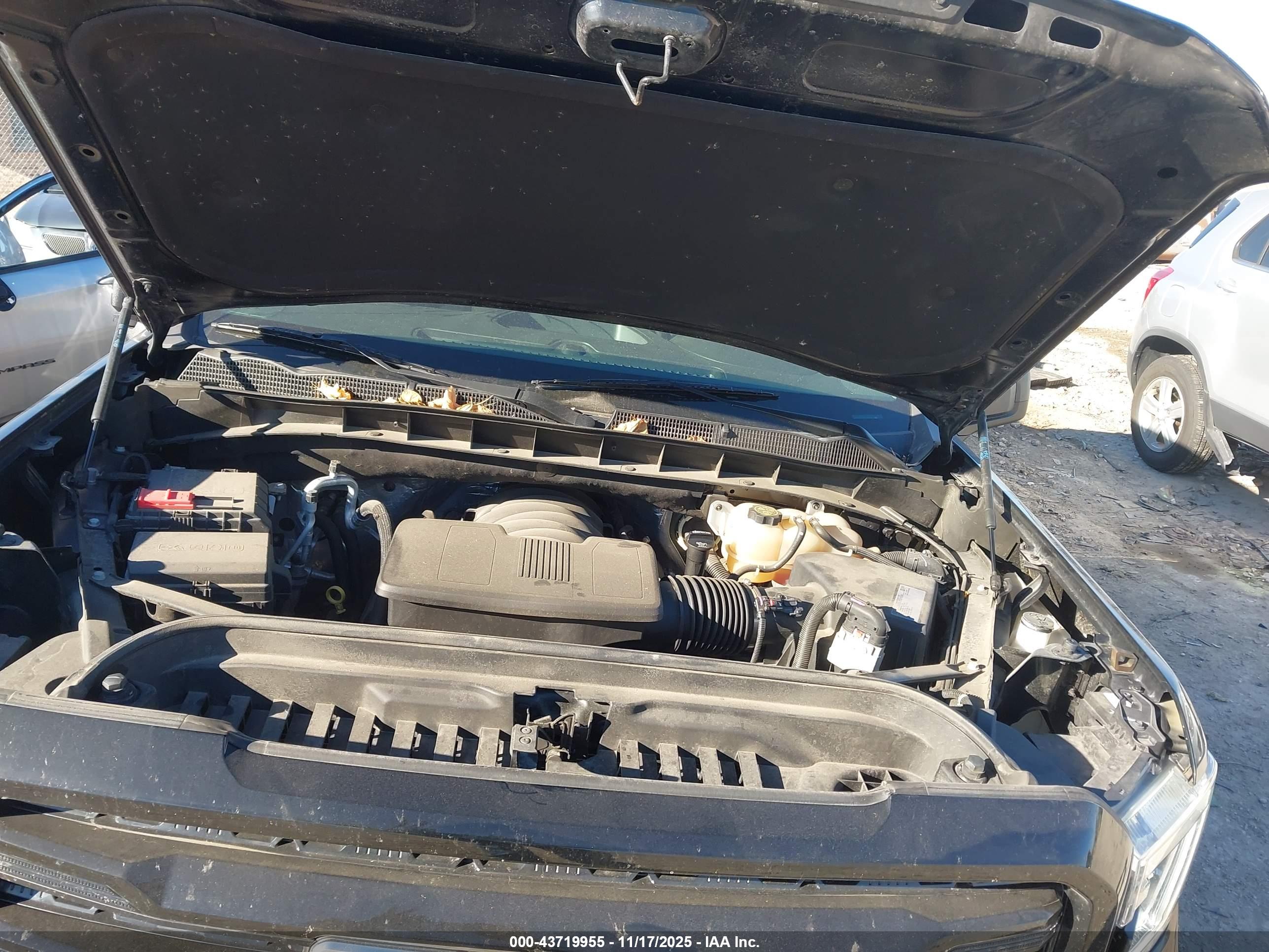 GMC SIERRA image 10