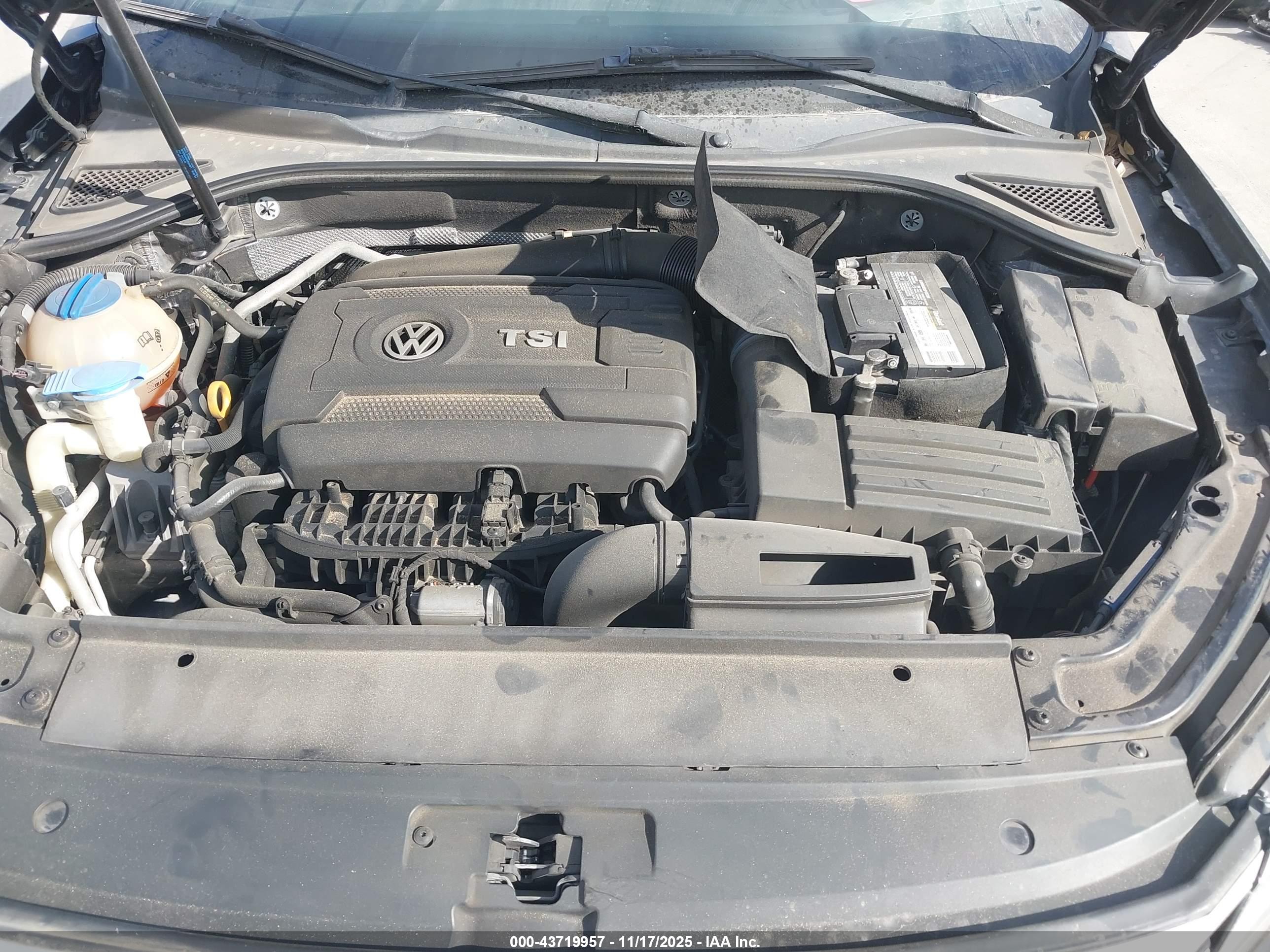 VOLKSWAGEN PASSAT image 10