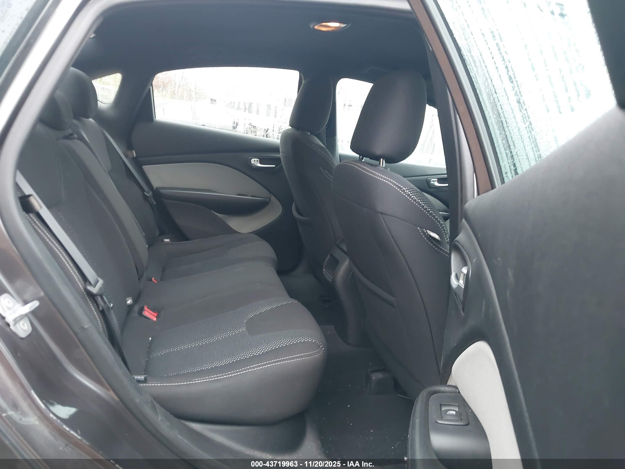 DODGE DART image 8