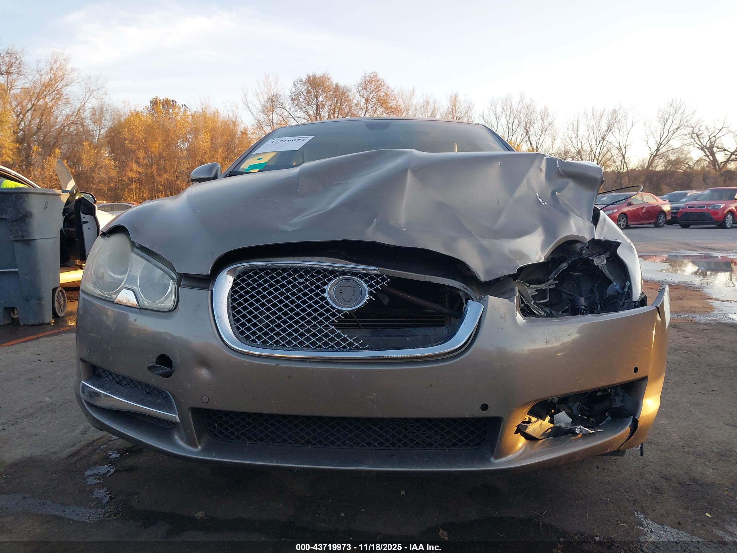 JAGUAR XF image 6