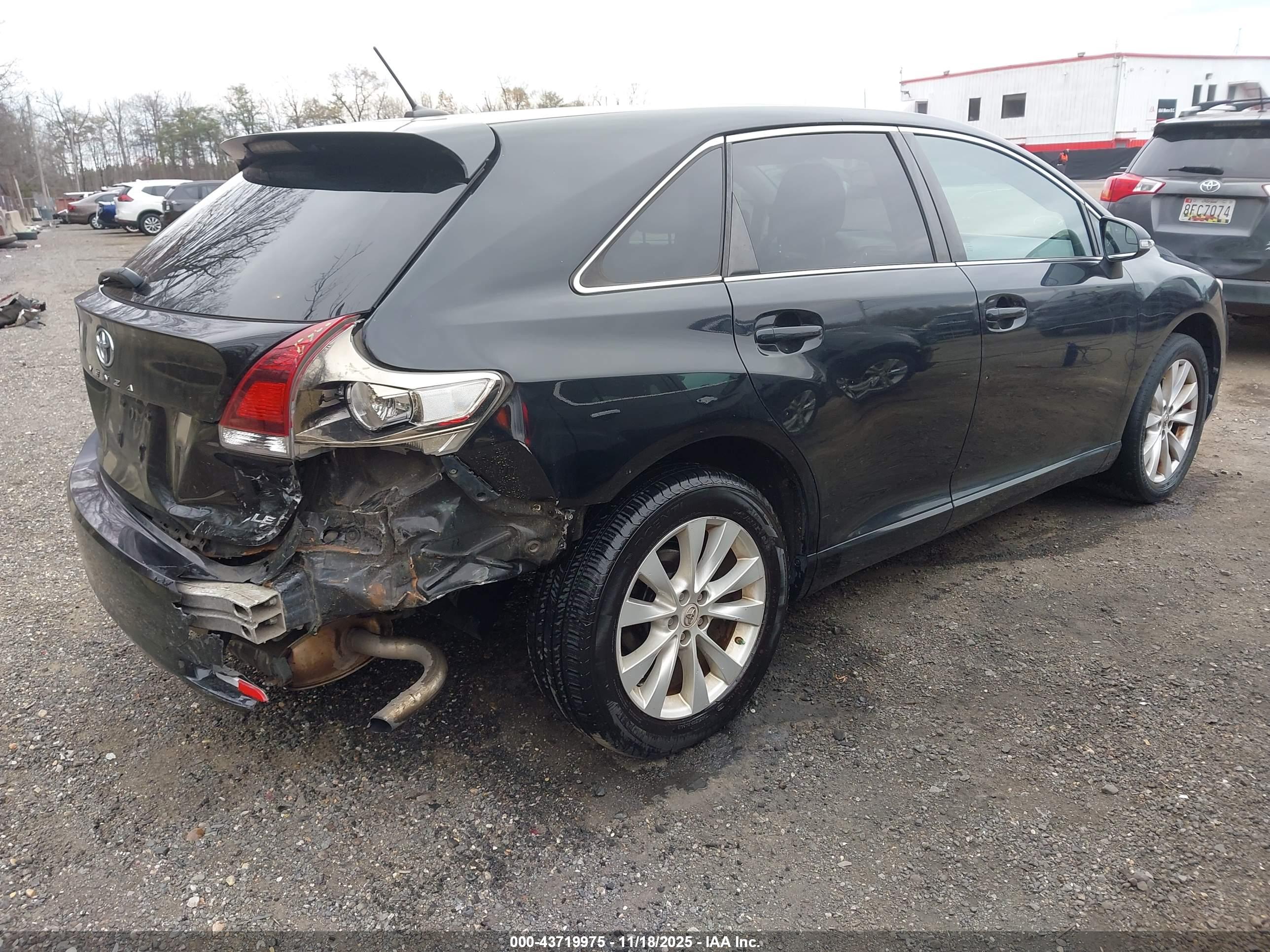 TOYOTA VENZA image 4