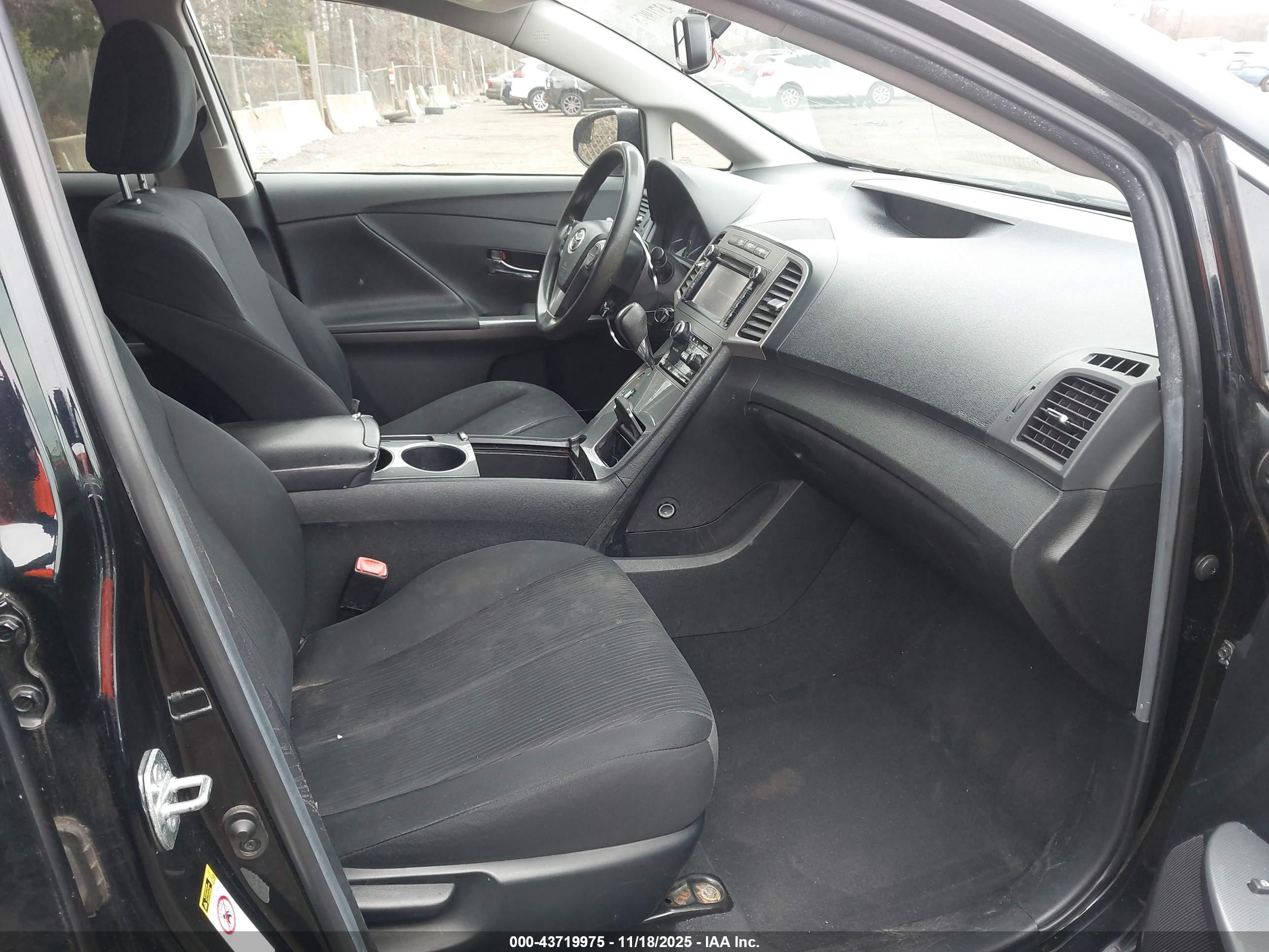 TOYOTA VENZA image 5