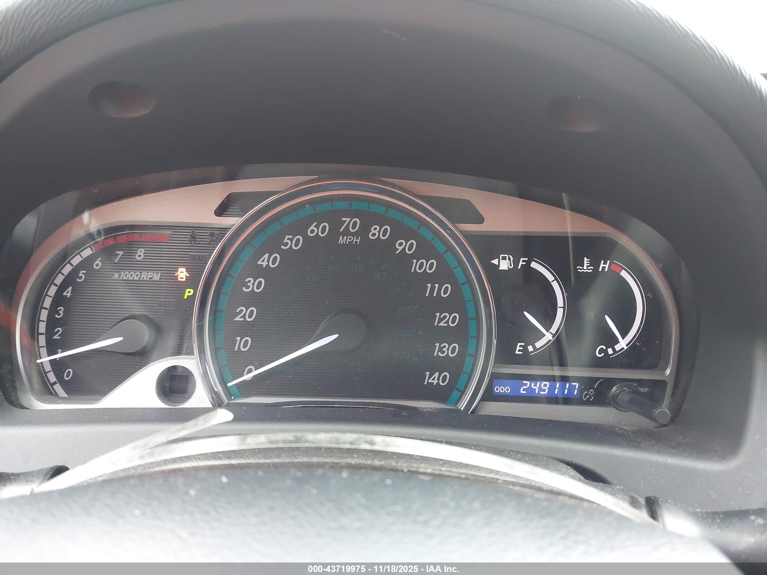 TOYOTA VENZA image 7