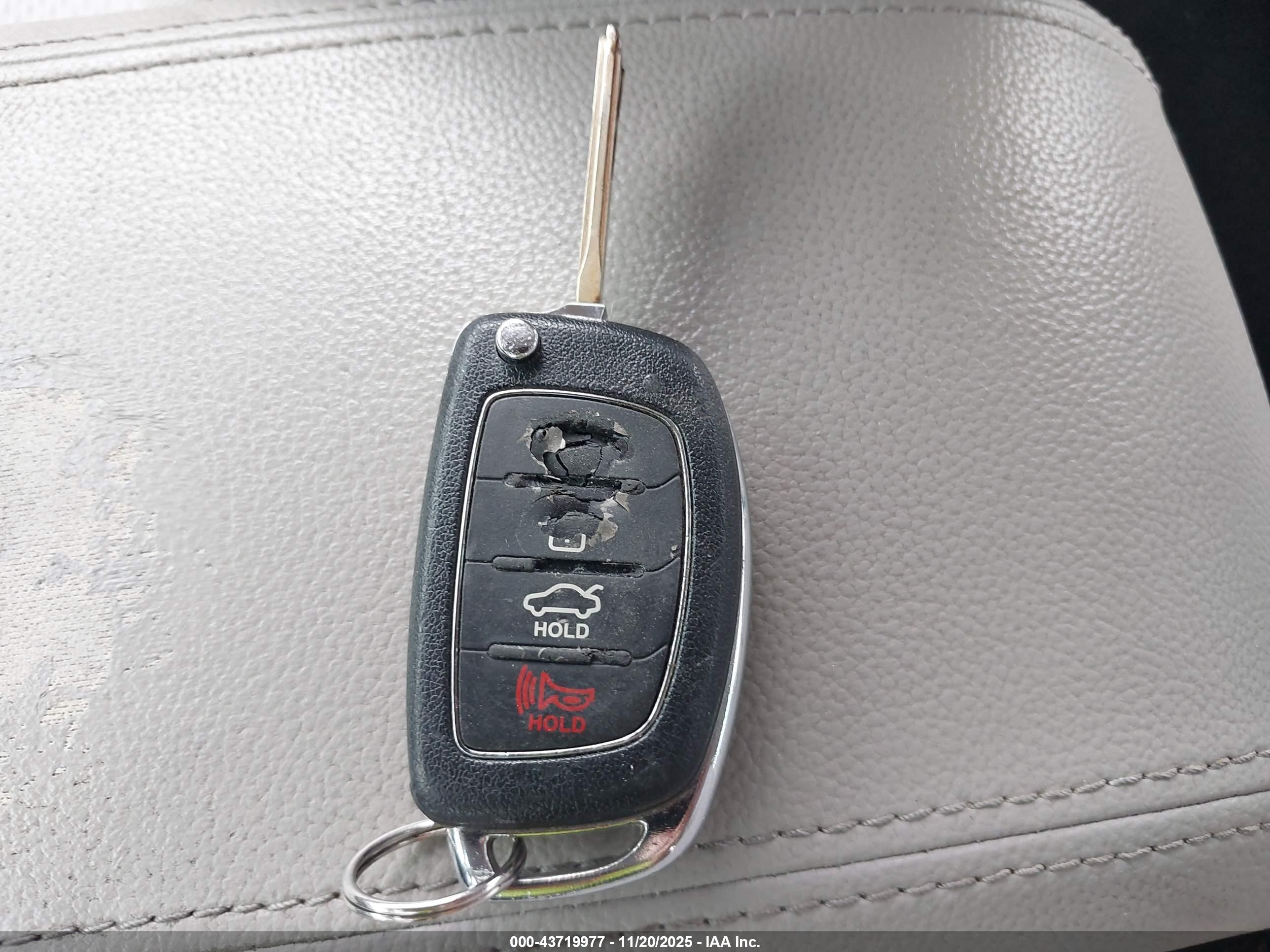 HYUNDAI SONATA image 11
