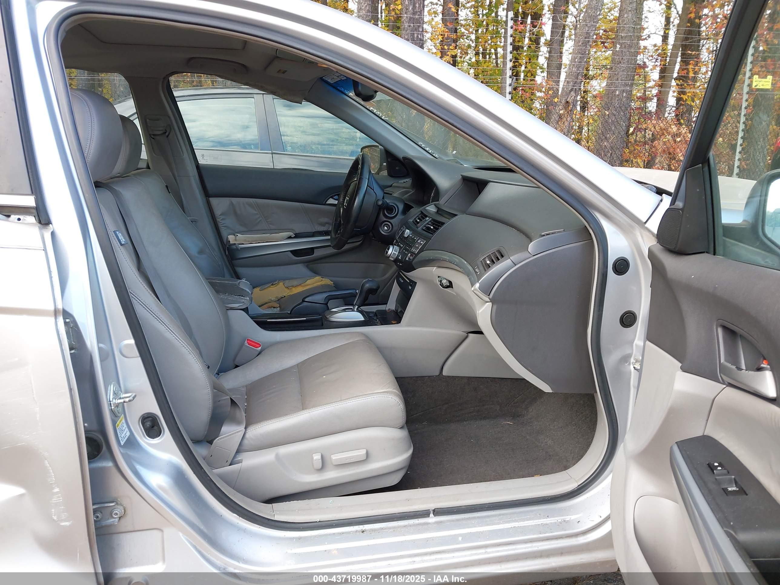 HONDA ACCORD image 5