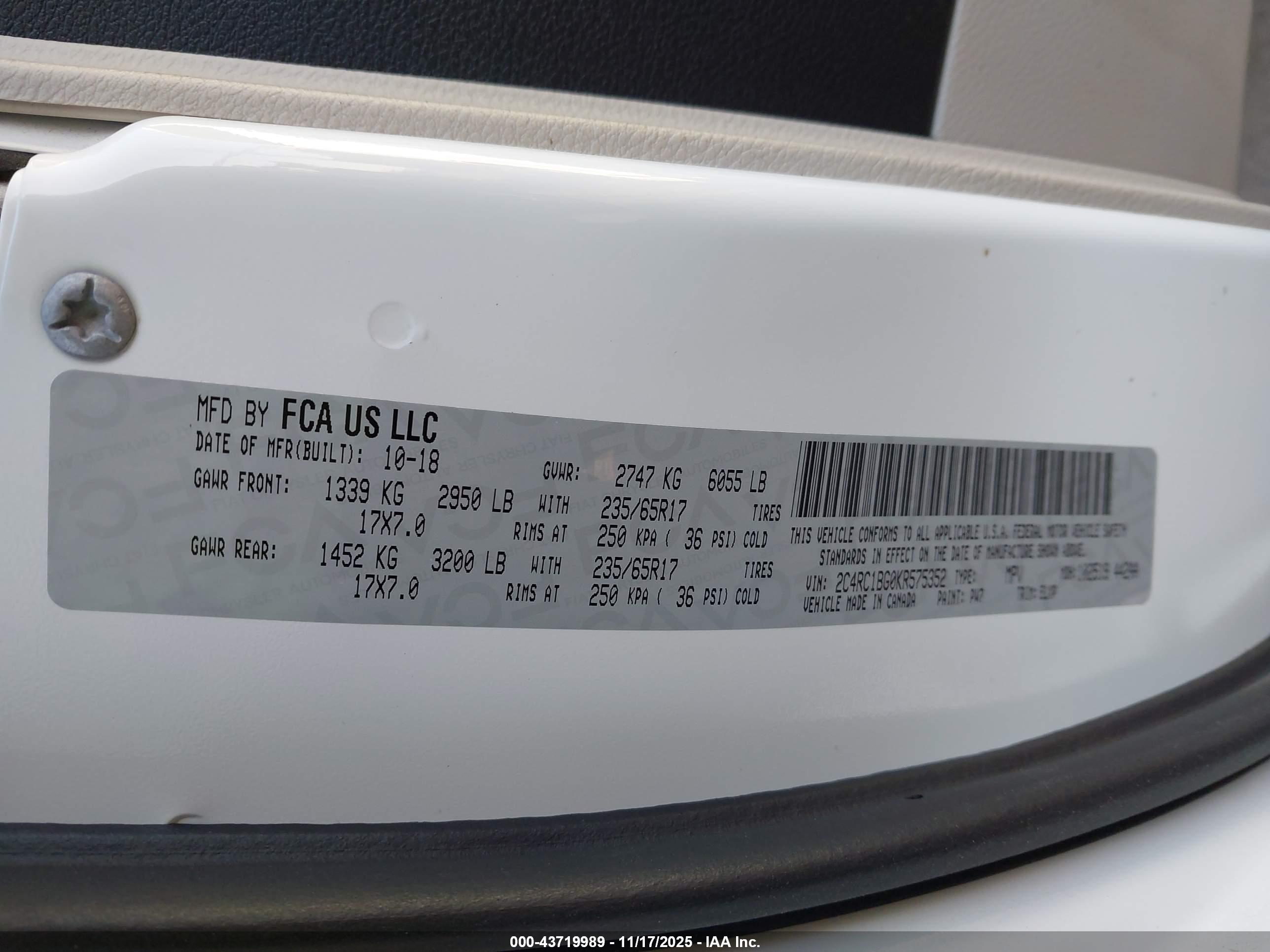 CHRYSLER PACIFICA image 9