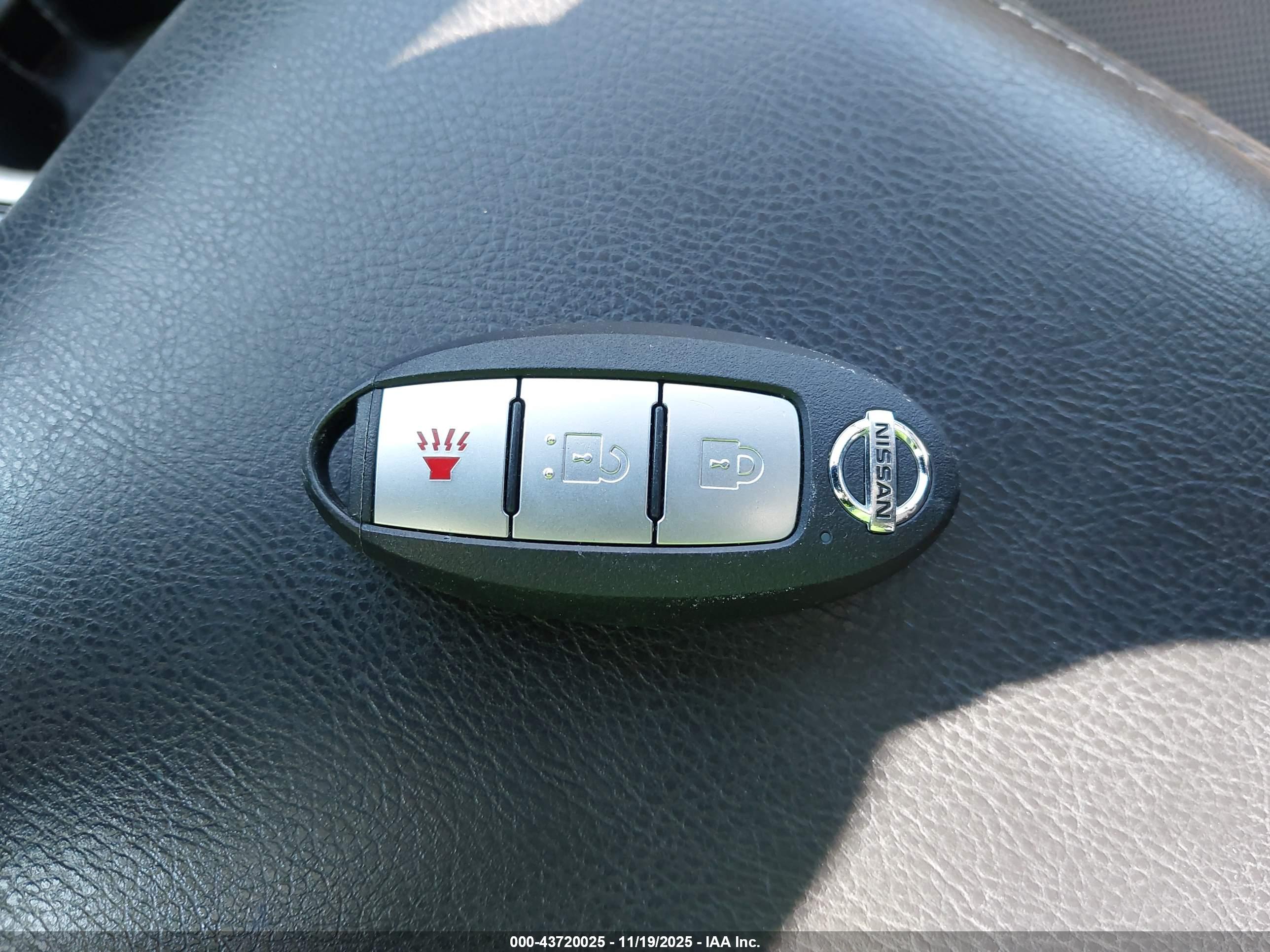 NISSAN PATHFINDER image 11