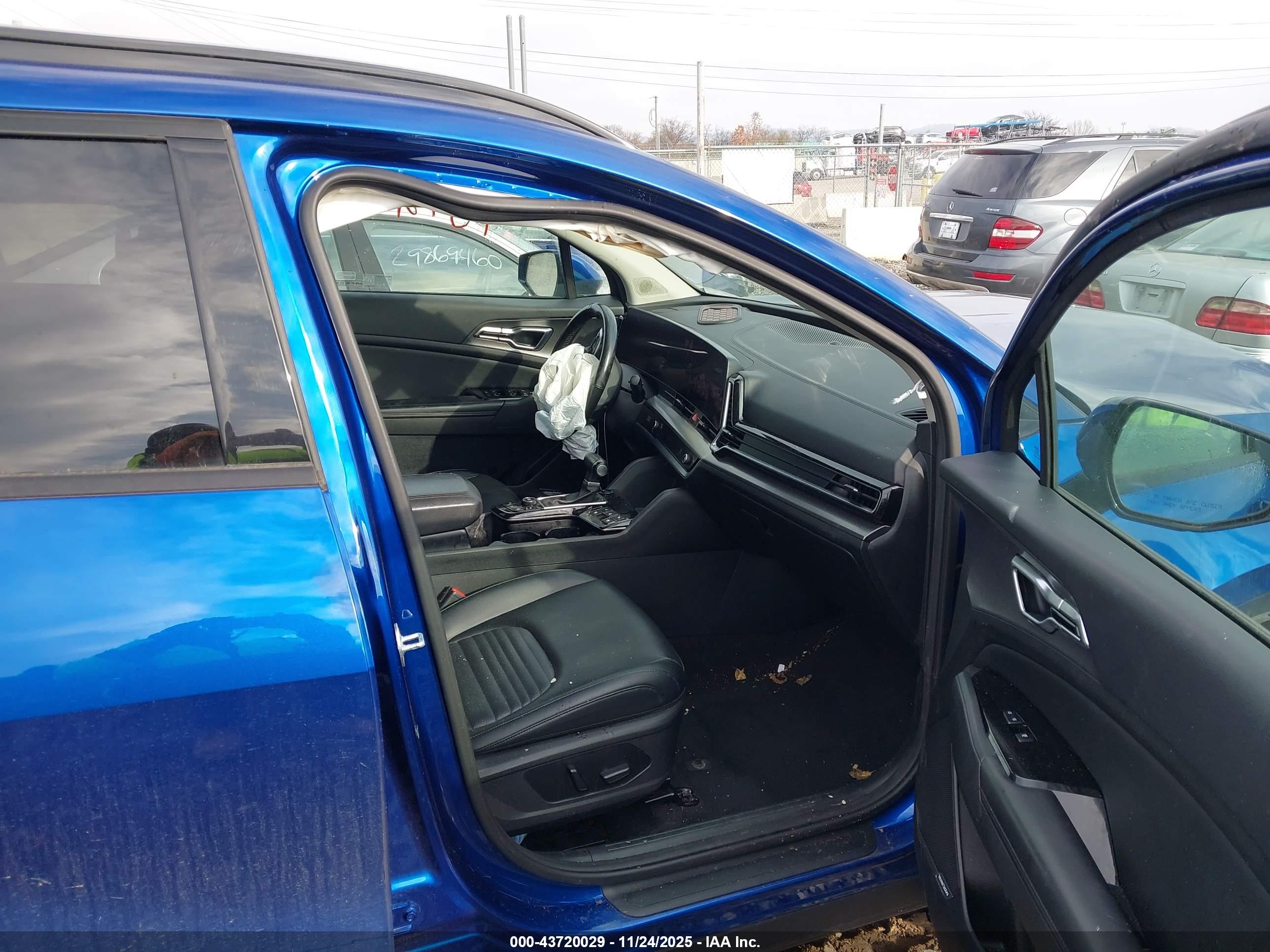 KIA SPORTAGE image 5