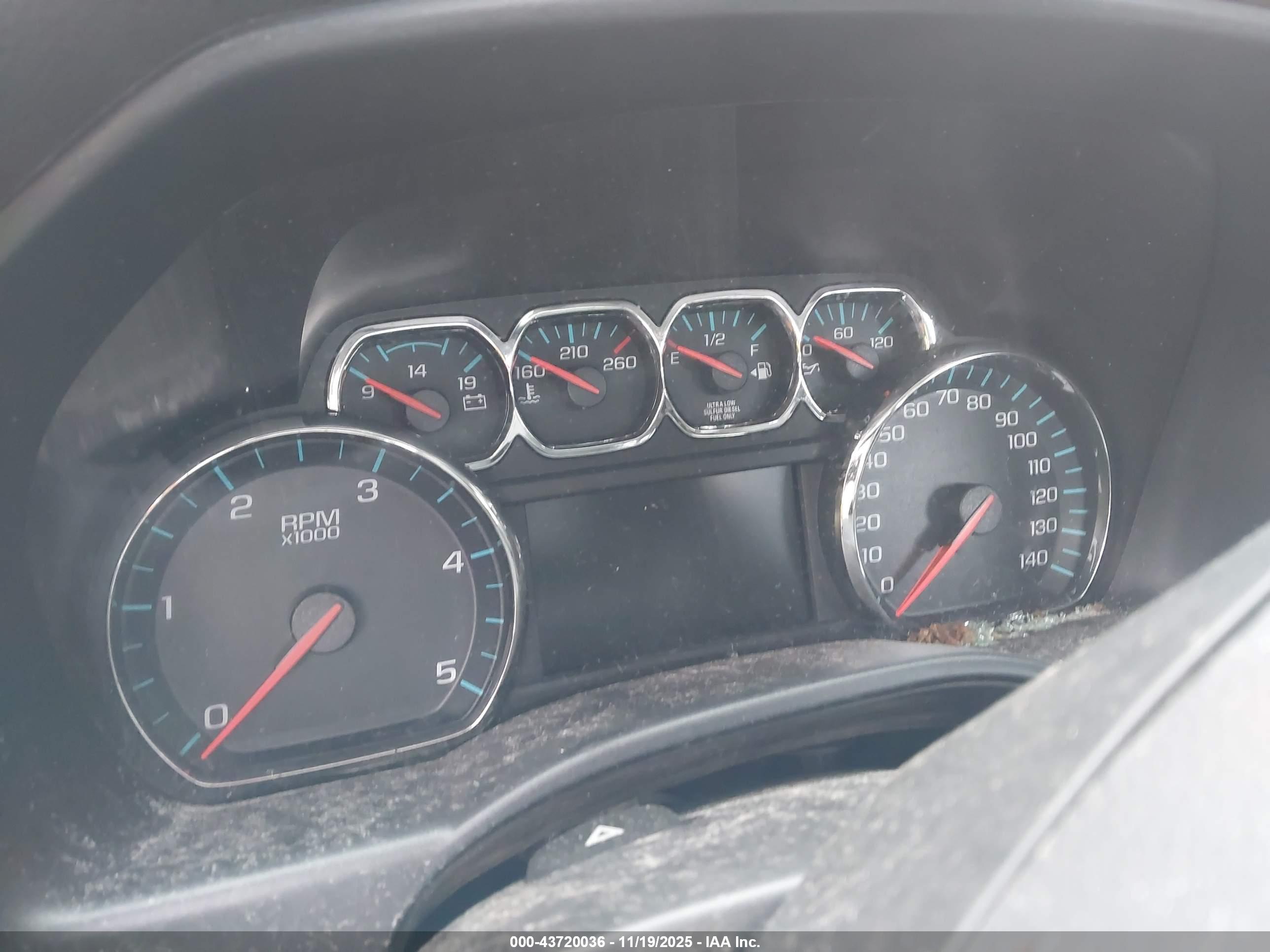 CHEVROLET SILVERADO image 6