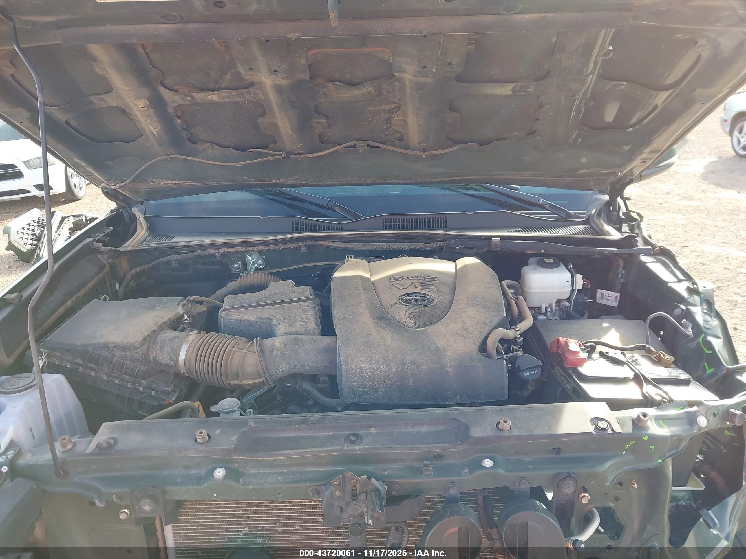 TOYOTA TACOMA image 10