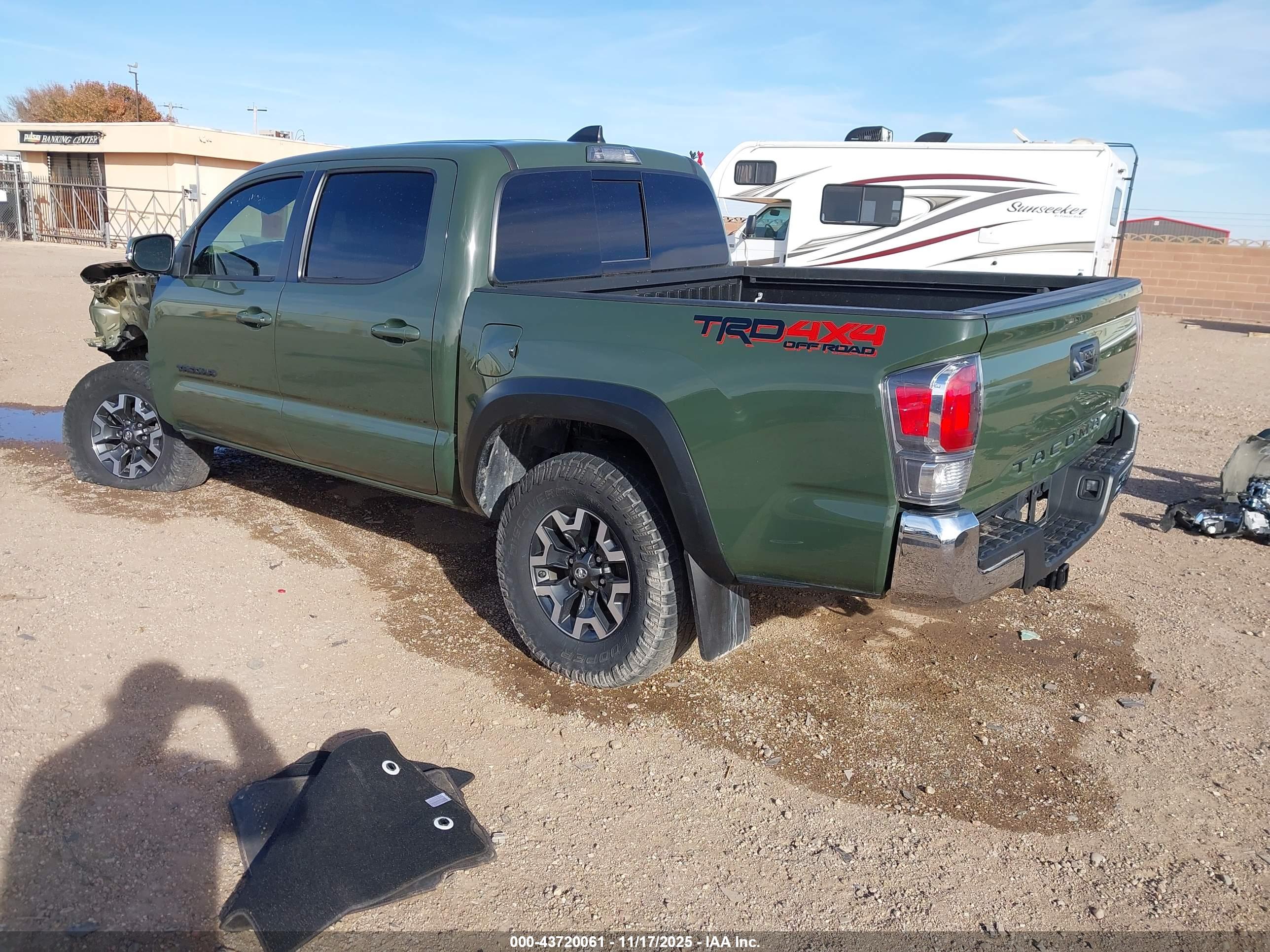 TOYOTA TACOMA image 3