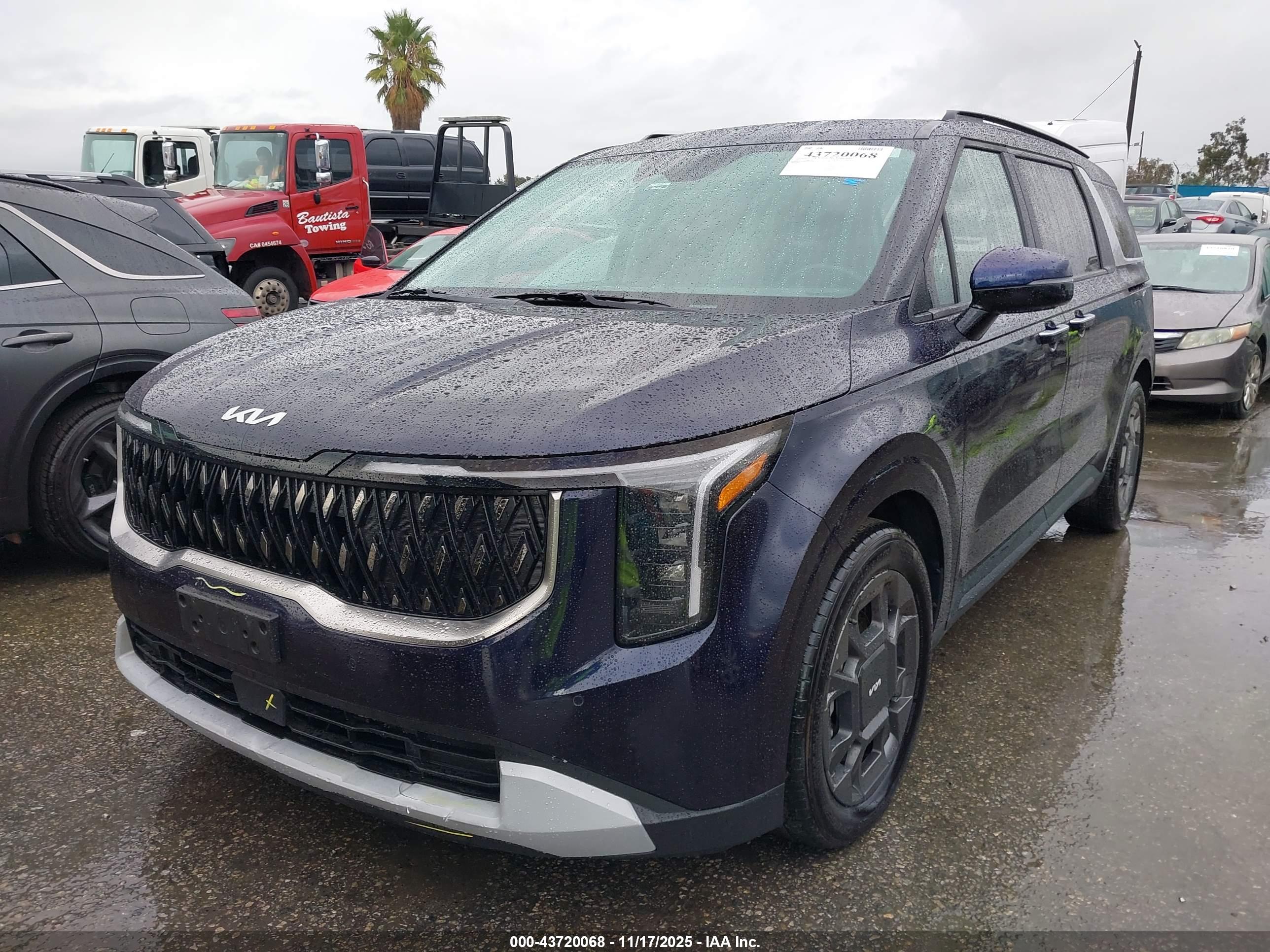 KIA CARNIVAL image 2