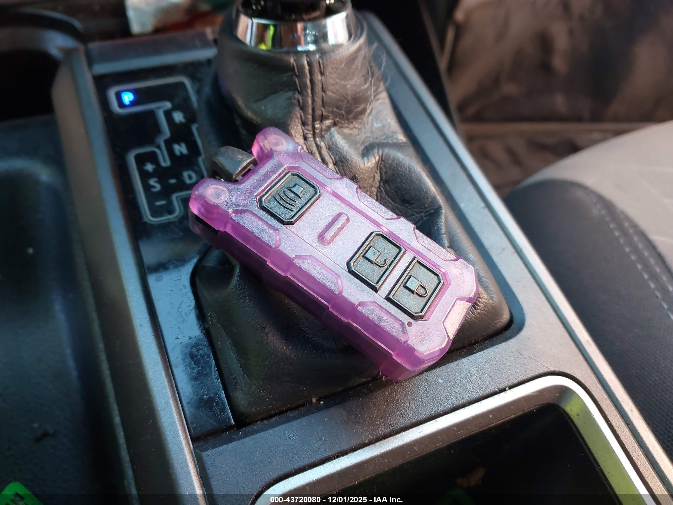 TOYOTA TACOMA image 11
